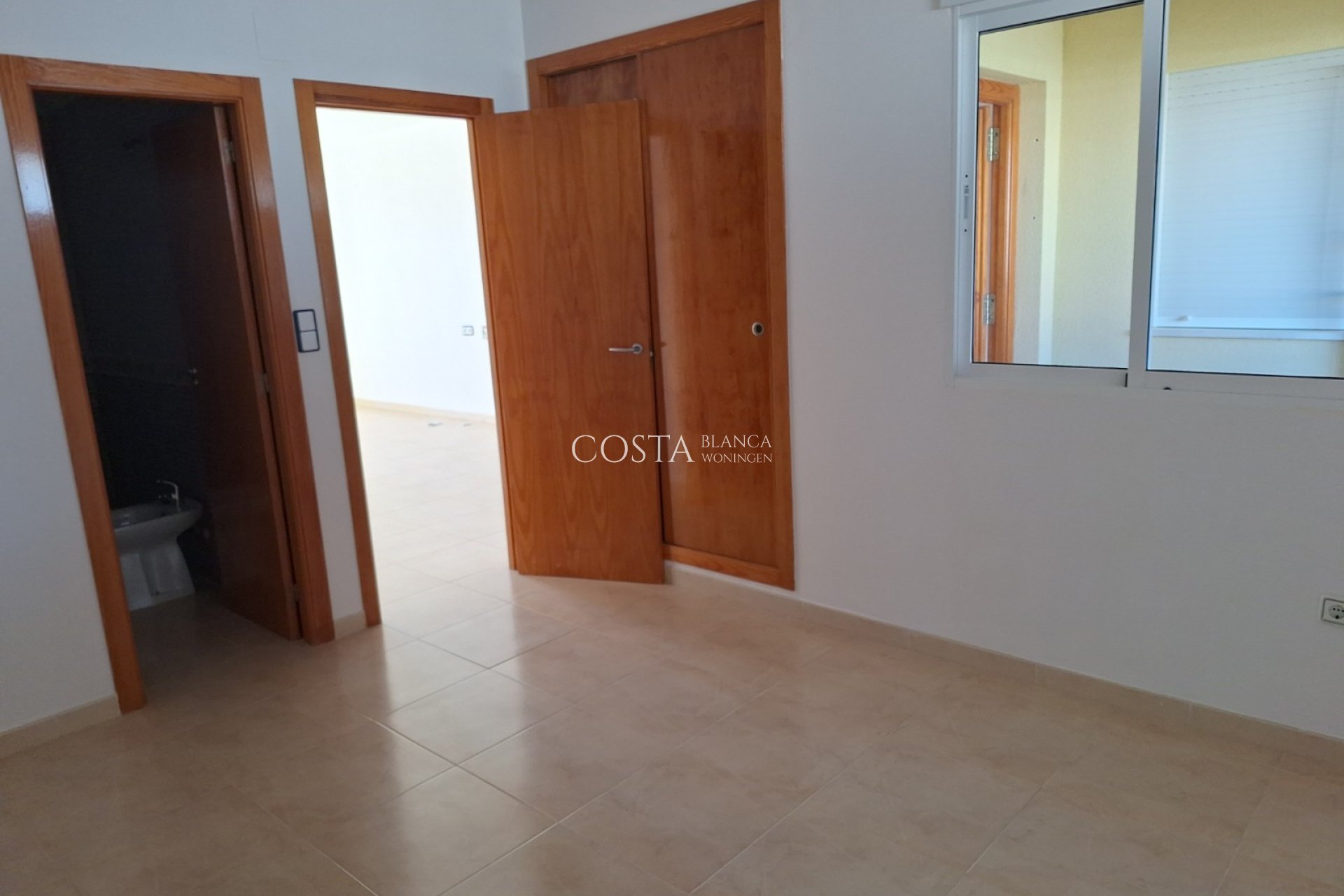 Odsprzedaż - Apartament -
Orihuela Costa - Villamartín