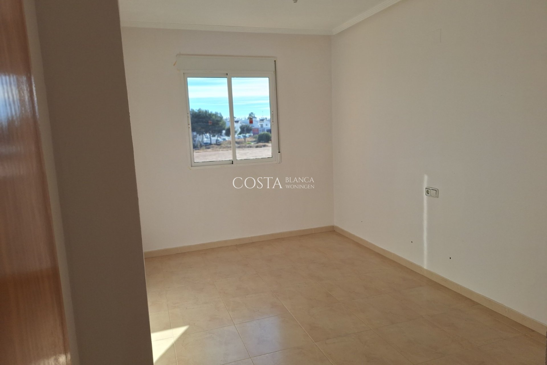 Odsprzedaż - Apartament -
Orihuela Costa - Villamartín