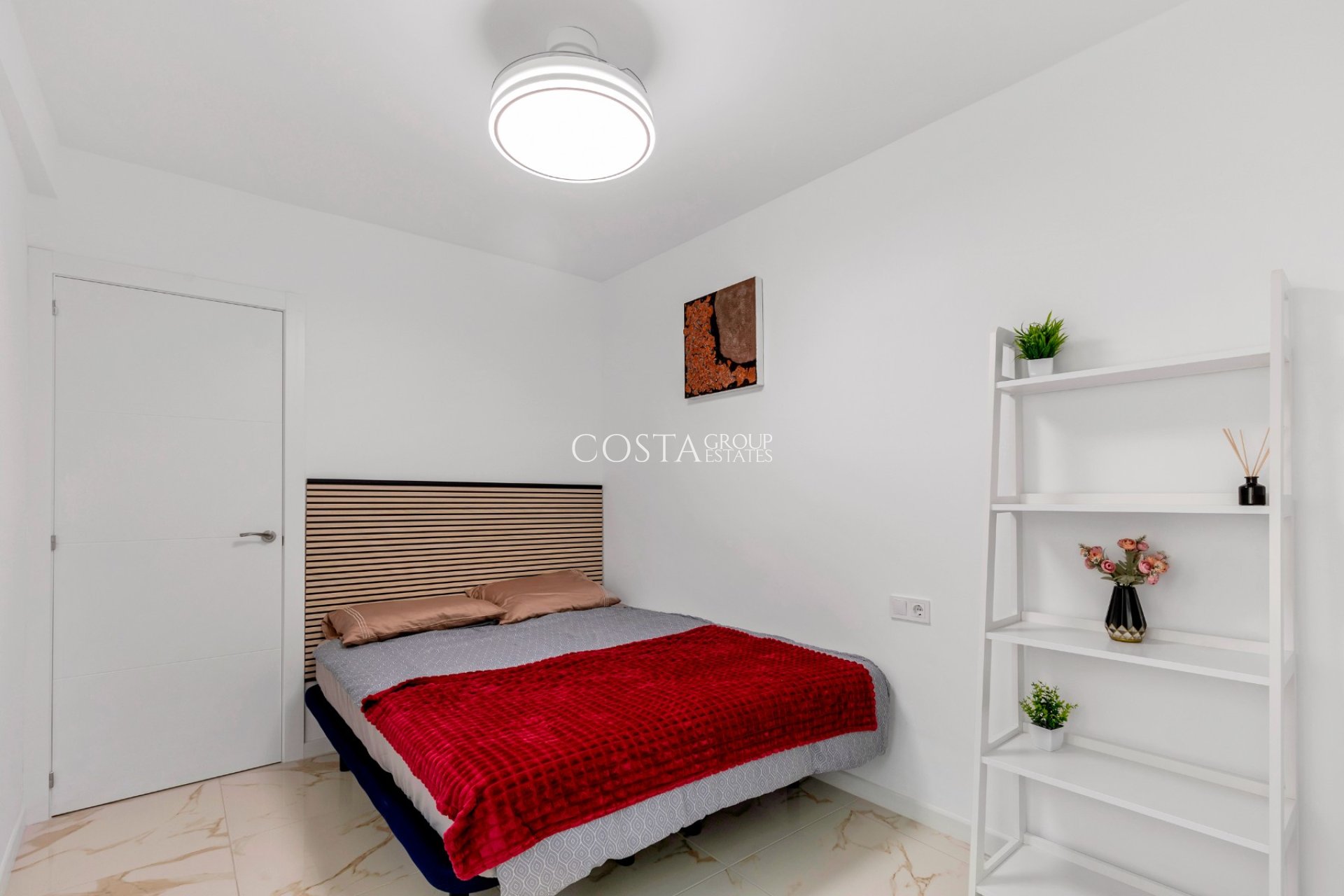 Odsprzedaż - Apartament -
Torrevieja - La Mata