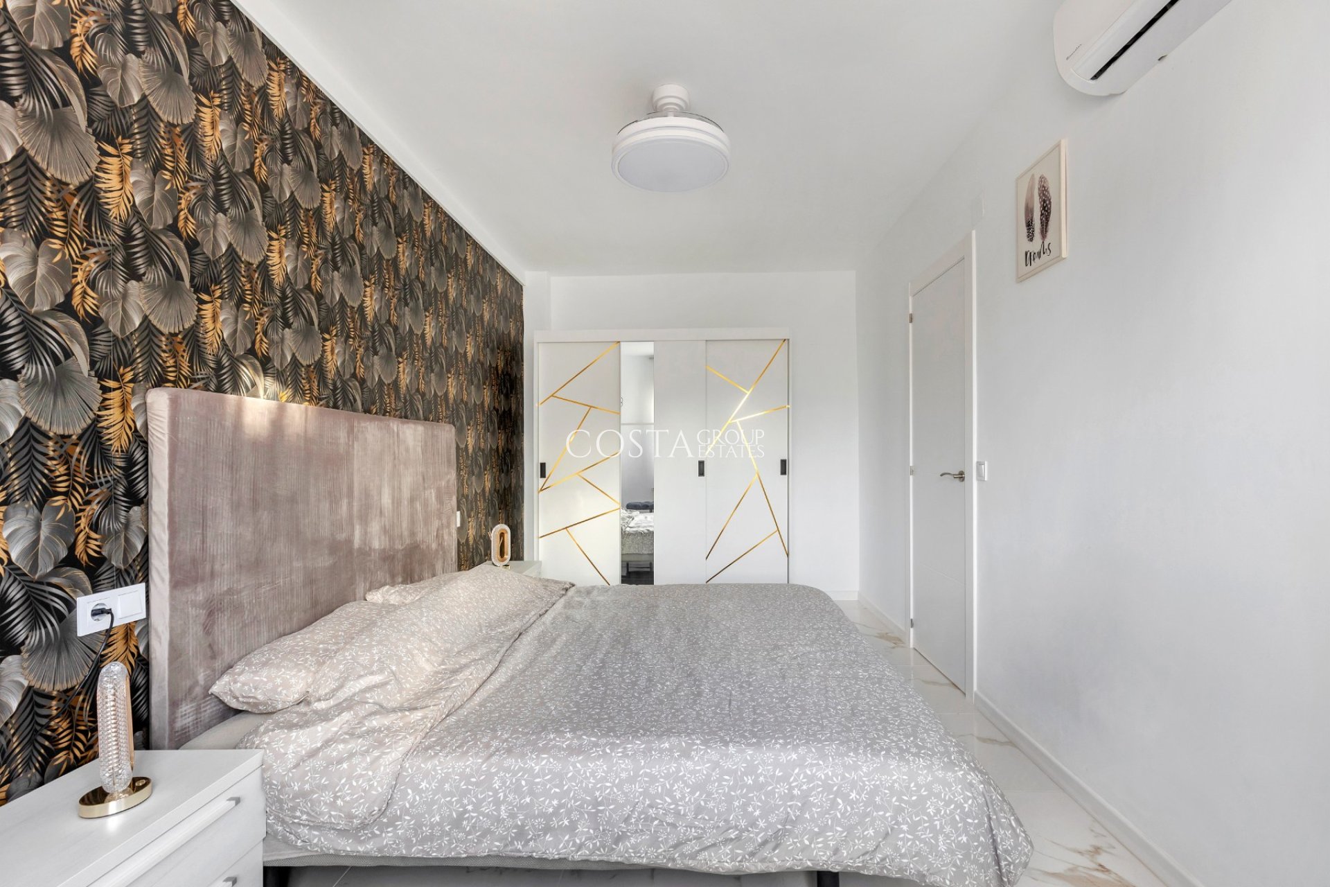 Odsprzedaż - Apartament -
Torrevieja - La Mata