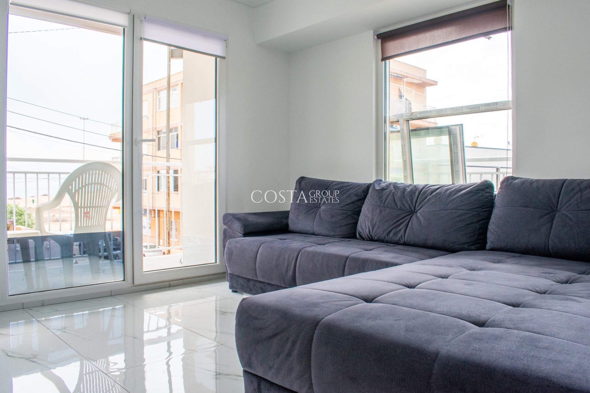 Odsprzedaż - Apartament -
Torrevieja - Los Frutales