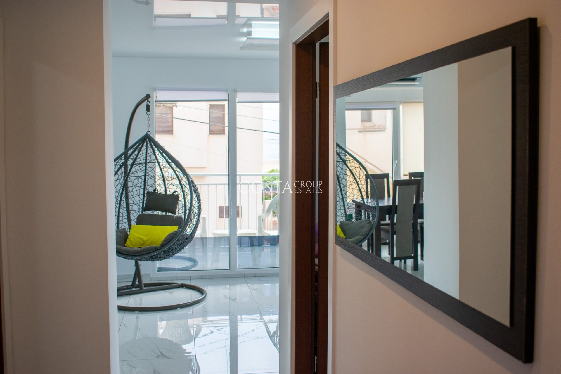 Odsprzedaż - Apartament -
Torrevieja - Los Frutales