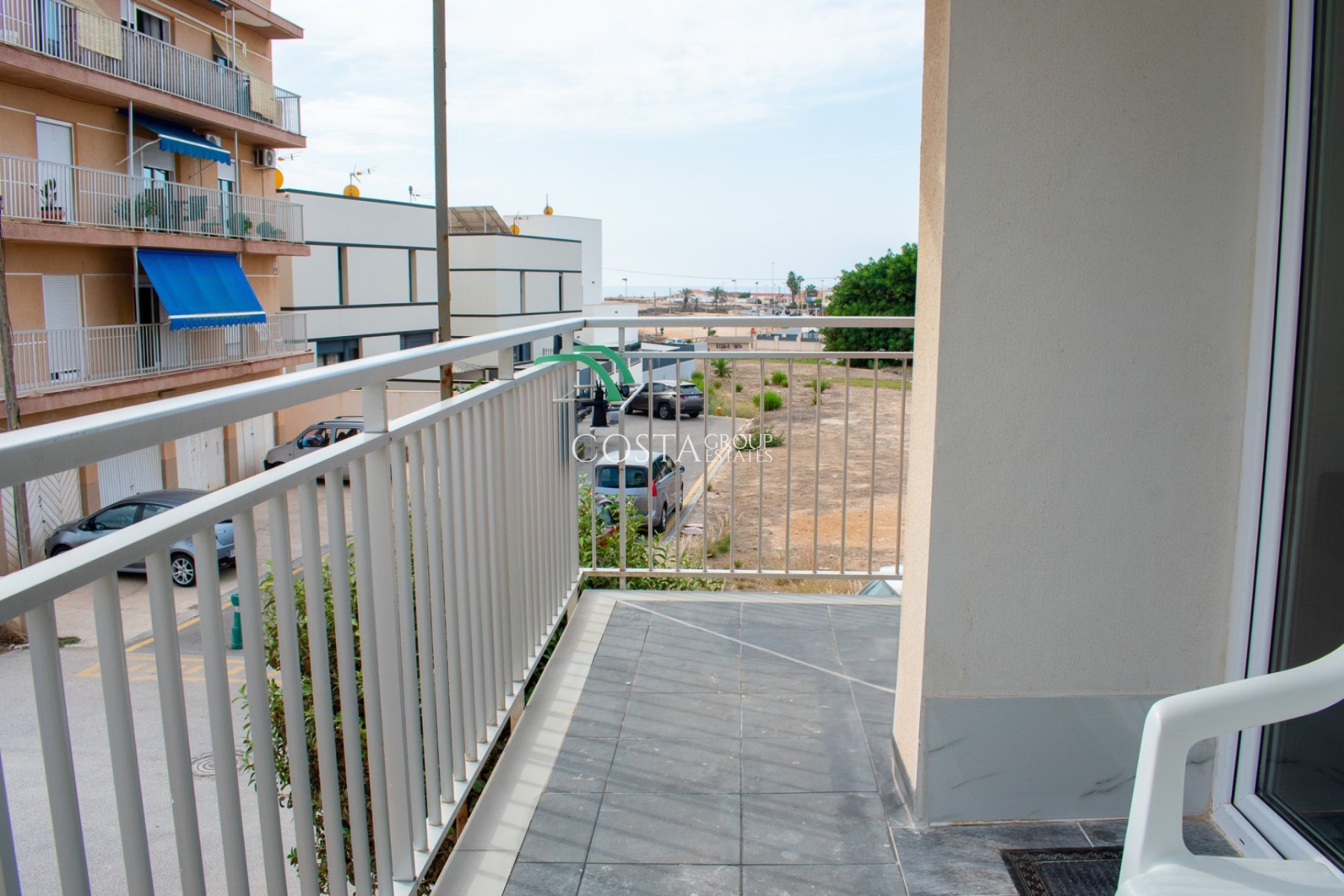 Odsprzedaż - Apartament -
Torrevieja - Los Frutales