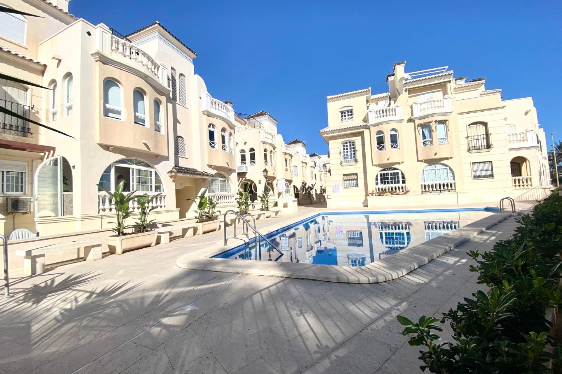 Odsprzedaż - Apartament -
Torrevieja - Playa Los Locos