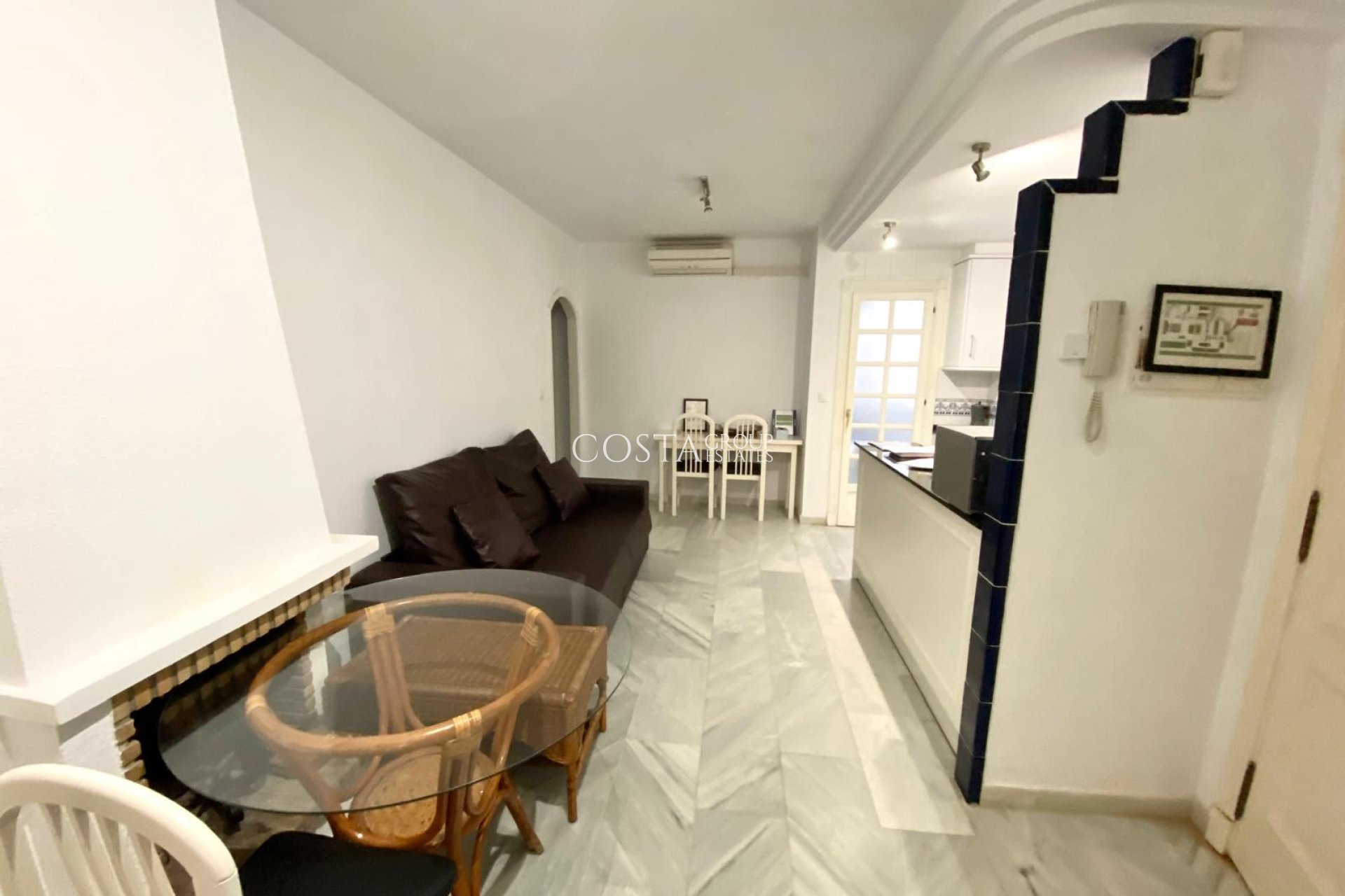 Odsprzedaż - Apartament -
Torrevieja - Playa Los Locos