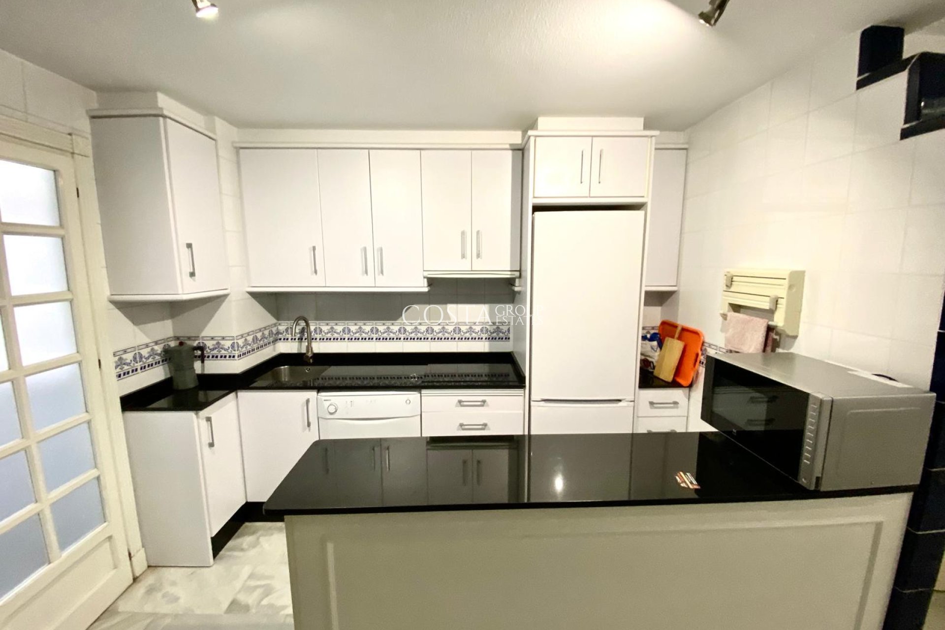 Odsprzedaż - Apartament -
Torrevieja - Playa Los Locos