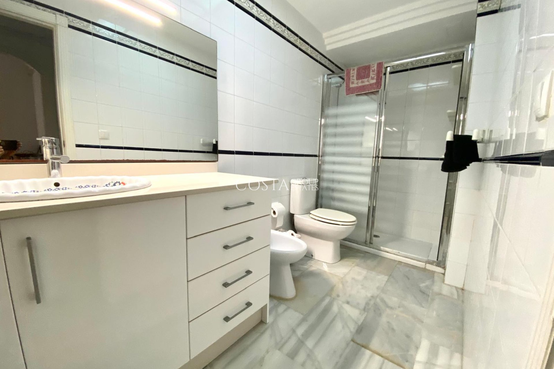 Odsprzedaż - Apartament -
Torrevieja - Playa Los Locos