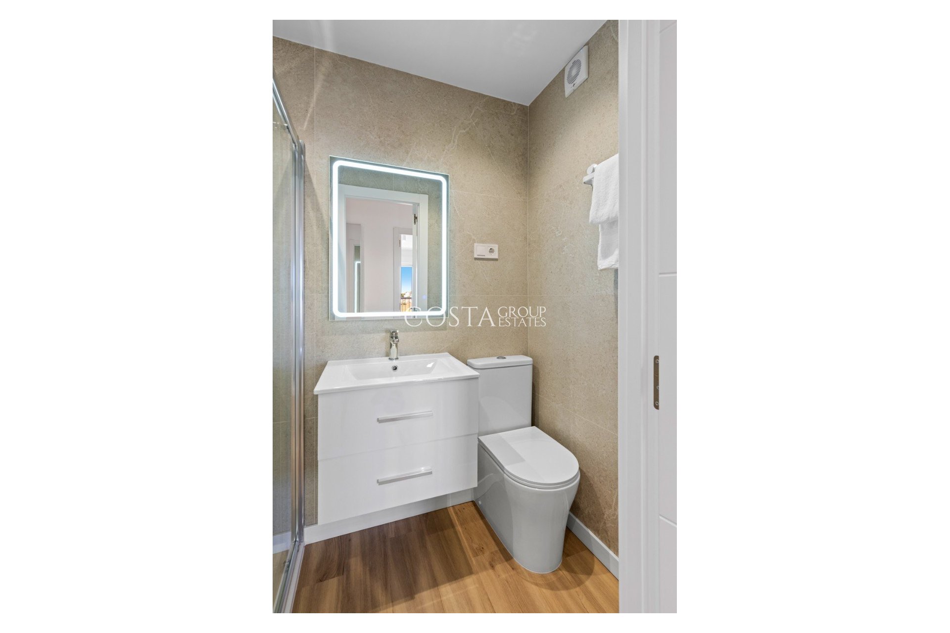 Odsprzedaż - Apartament -
Torrevieja - Punta Prima
