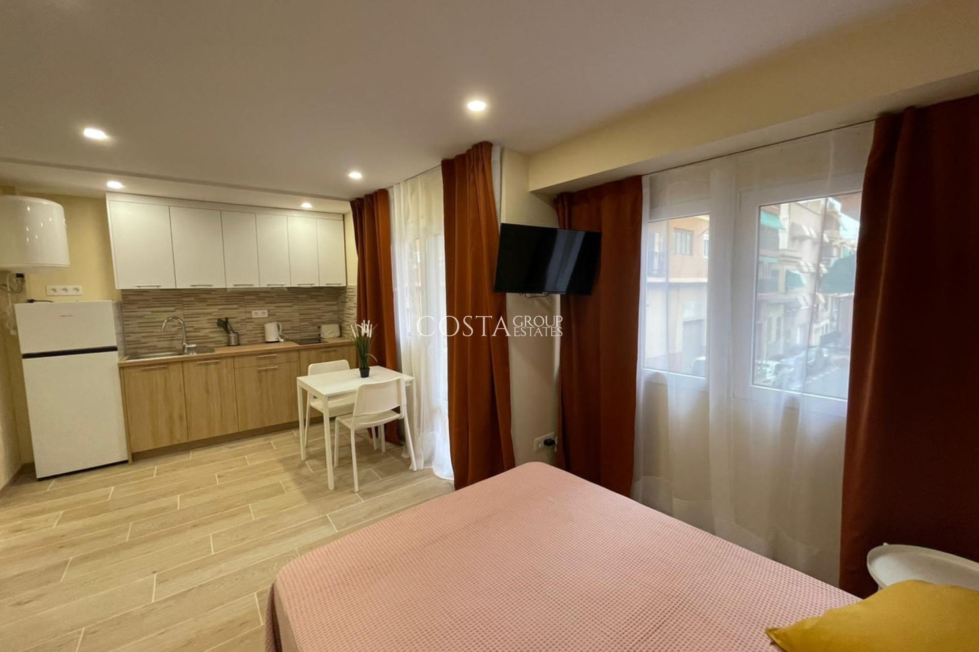 Odsprzedaż - Apartments -
Alicante - Alicante Centro