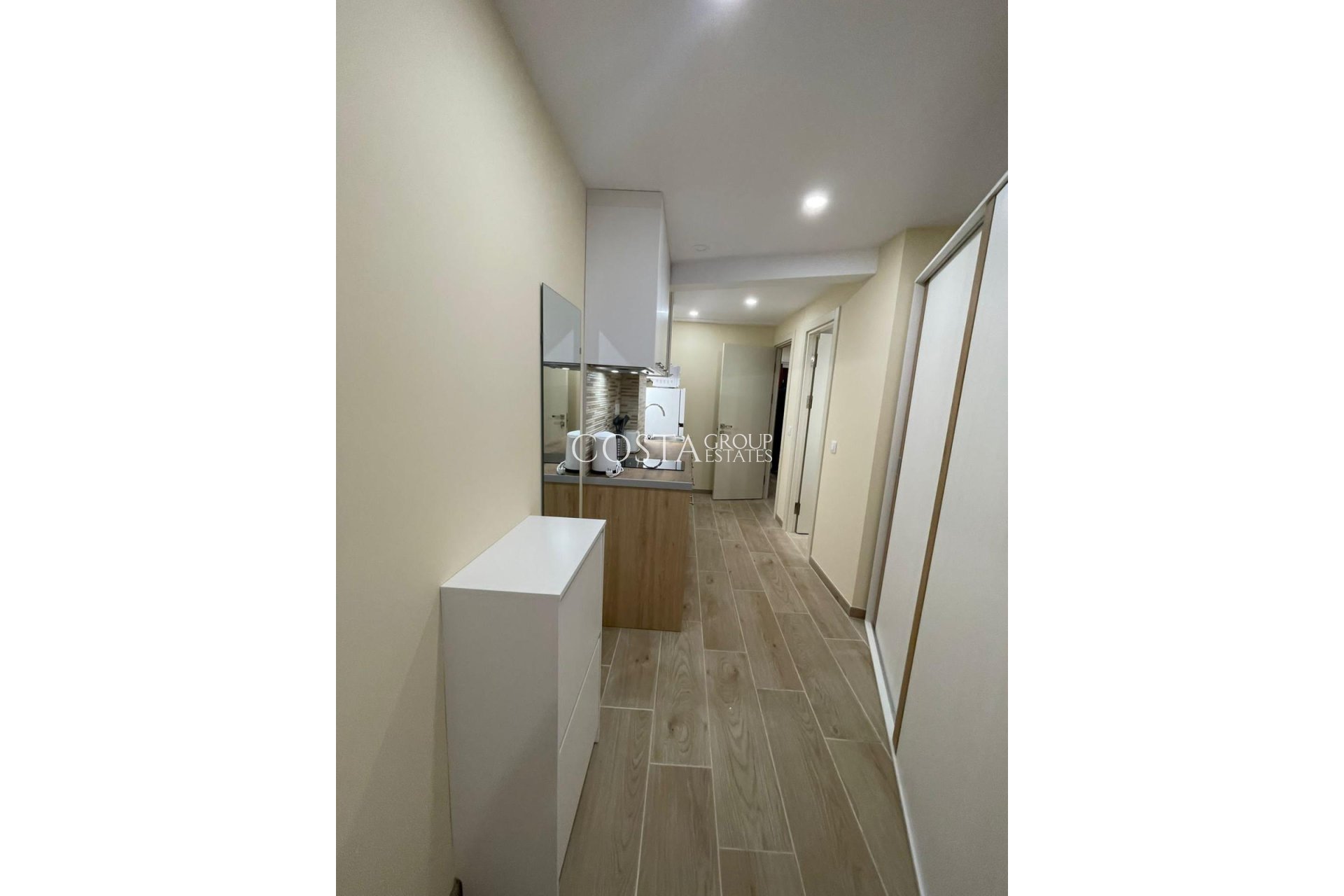Odsprzedaż - Apartments -
Alicante - Alicante Centro