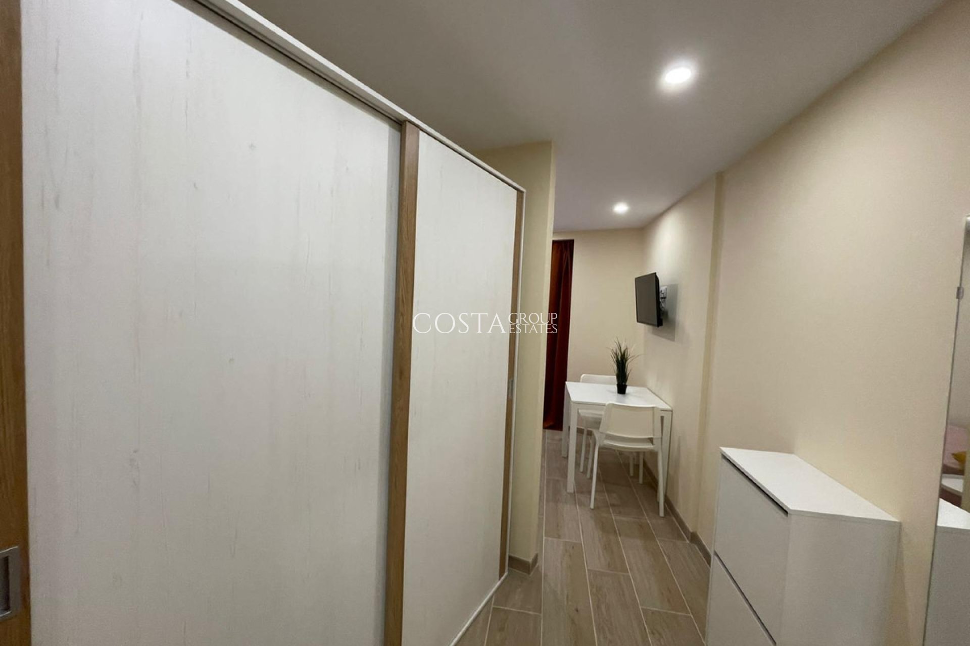 Odsprzedaż - Apartments -
Alicante - Alicante Centro