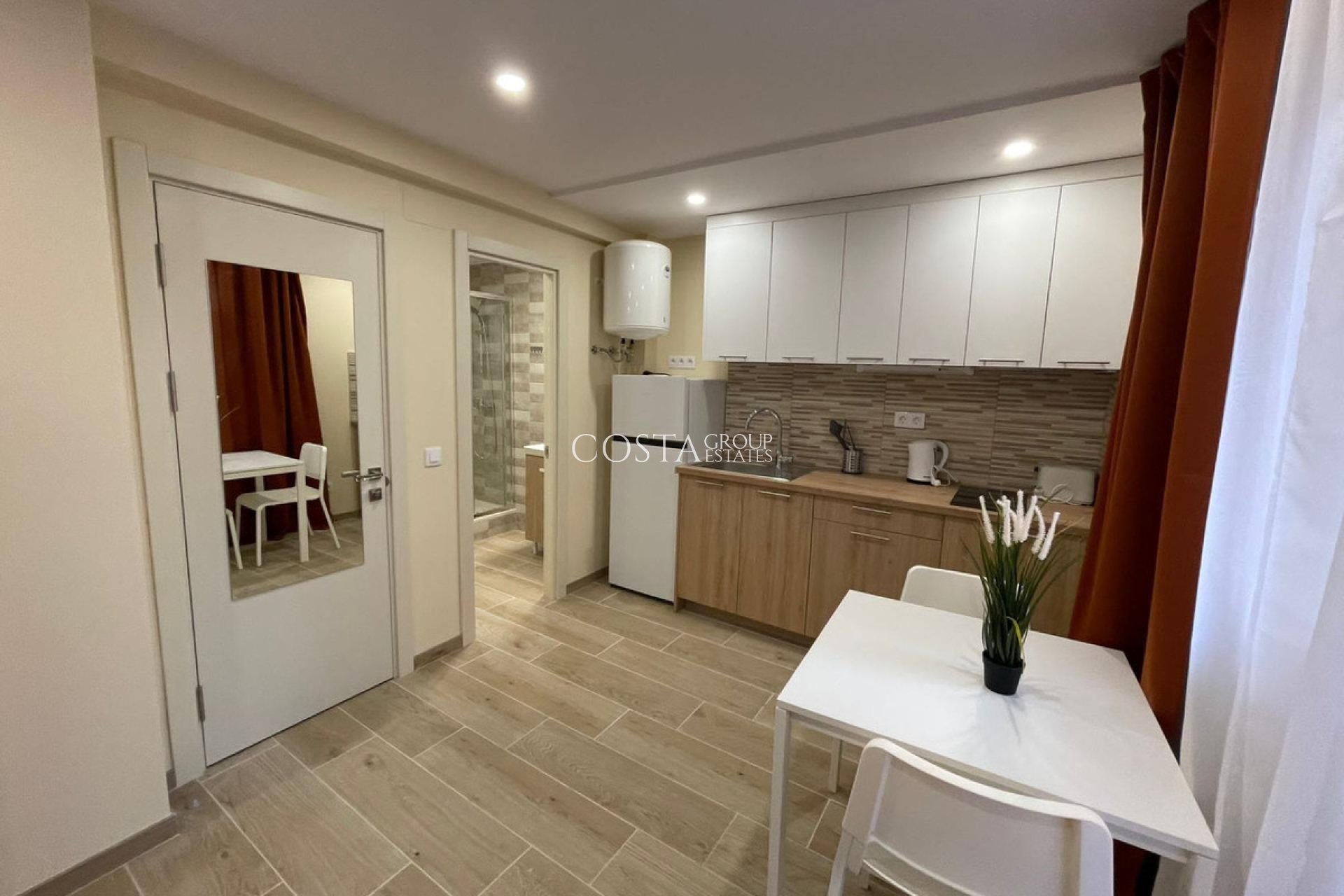 Odsprzedaż - Apartments -
Alicante - Alicante Centro