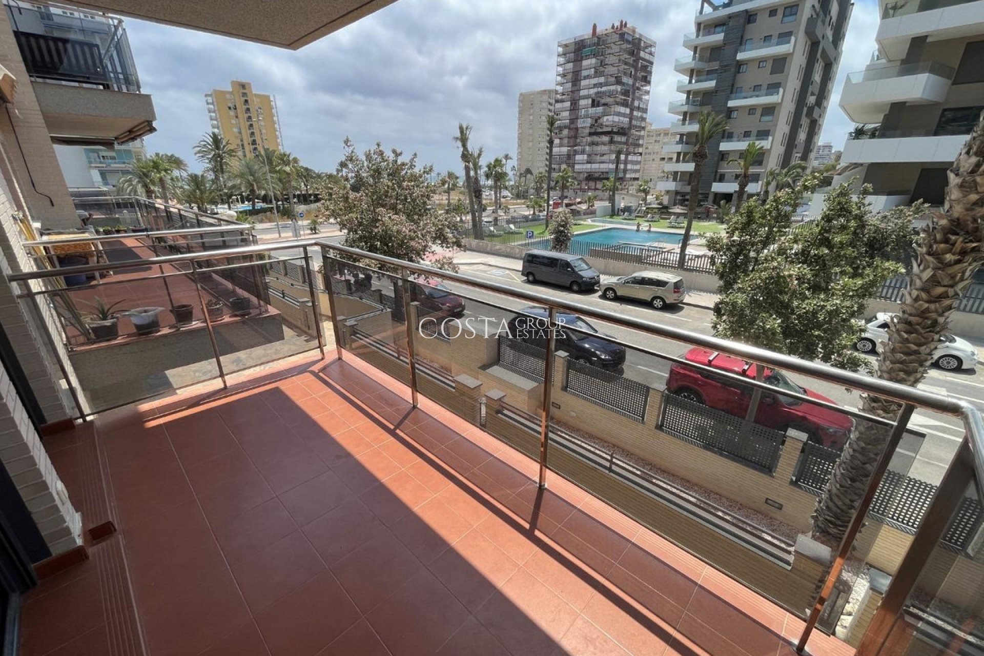 Odsprzedaż - Apartments -
Alicante - Alicante Centro