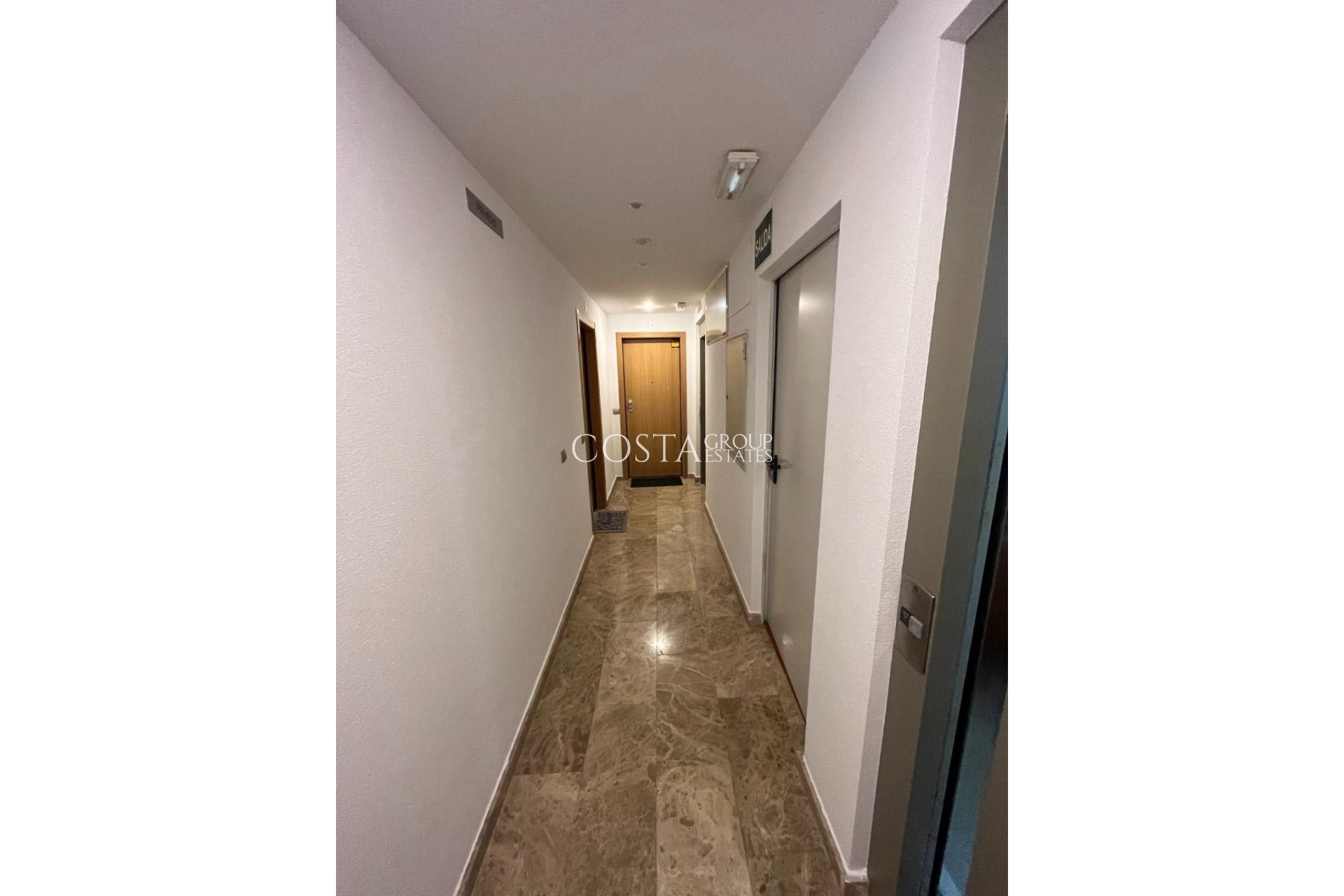 Odsprzedaż - Apartments -
Alicante - Alicante Centro