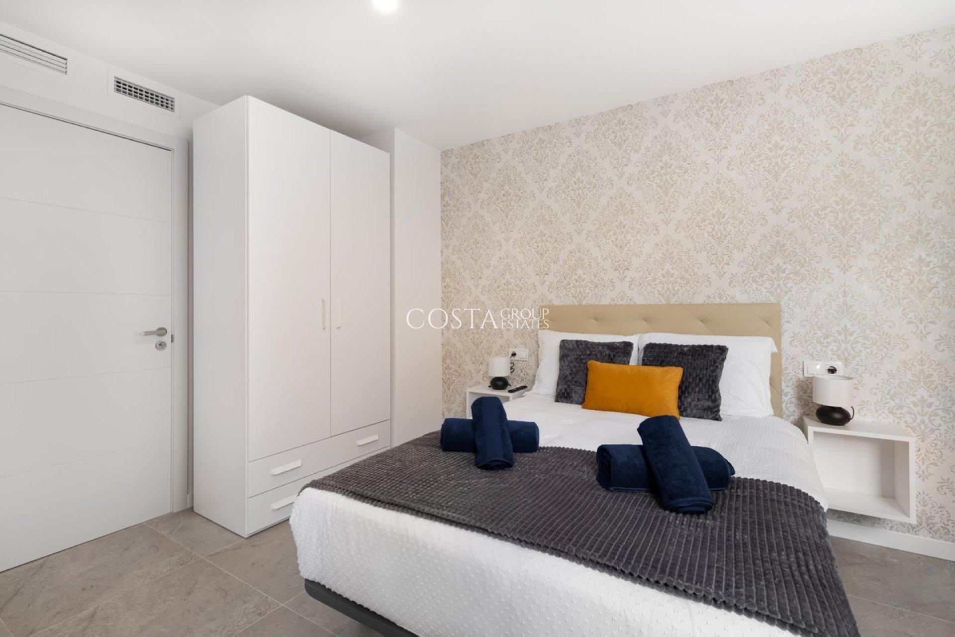 Odsprzedaż - Apartments -
Alicante - Alicante Centro