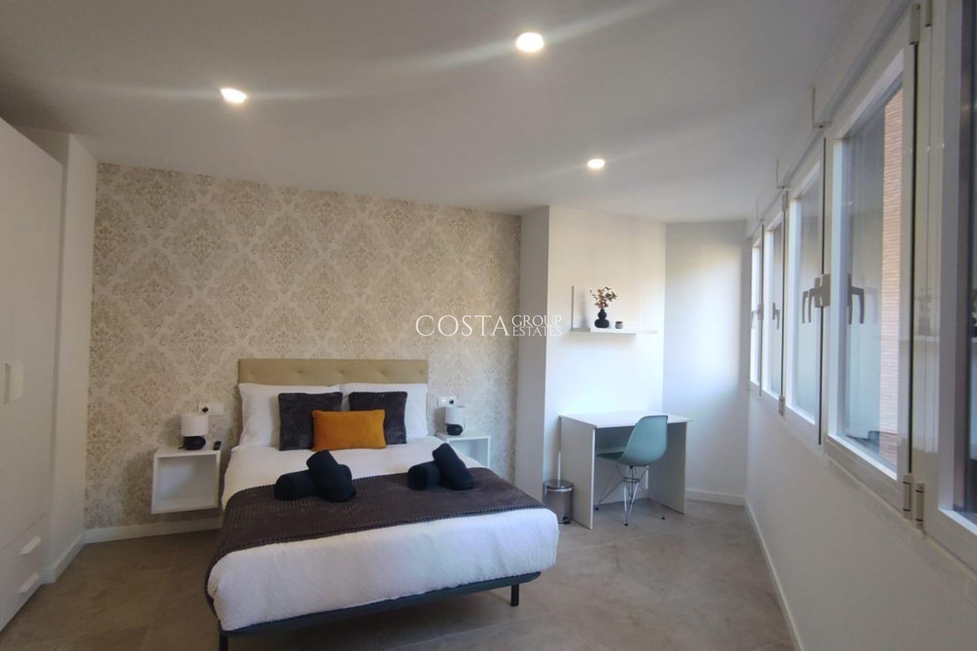 Odsprzedaż - Apartments -
Alicante - Alicante Centro