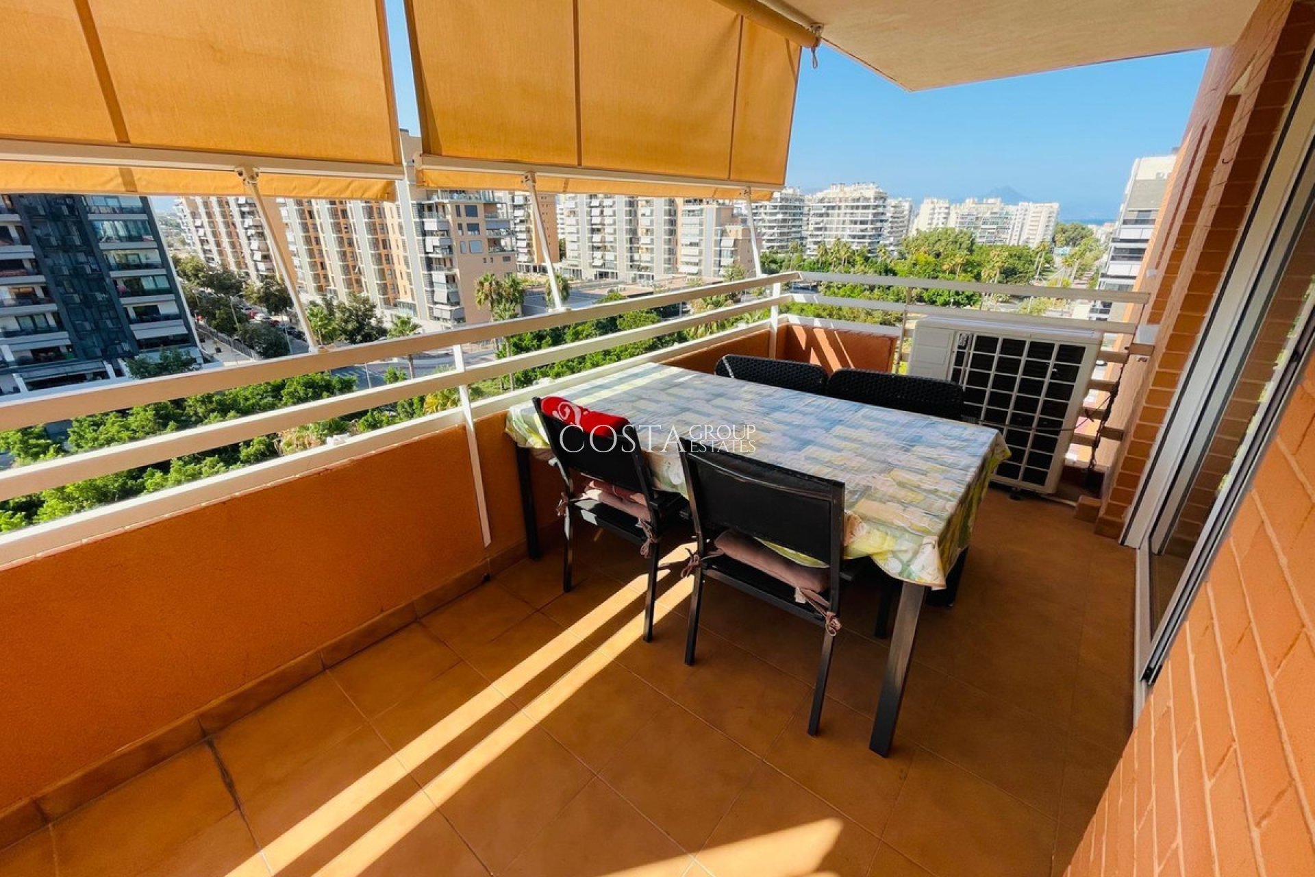 Odsprzedaż - Apartments -
Alicante - Alicante Centro