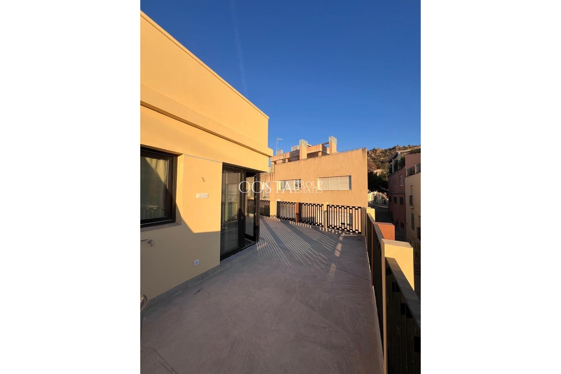 Odsprzedaż - Apartments -
Alicante - Alicante Centro