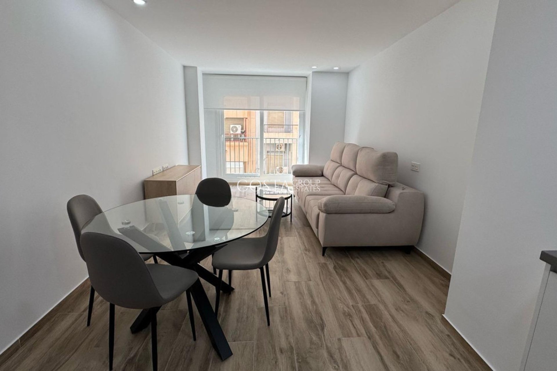 Odsprzedaż - Apartments -
Alicante - Alicante Centro