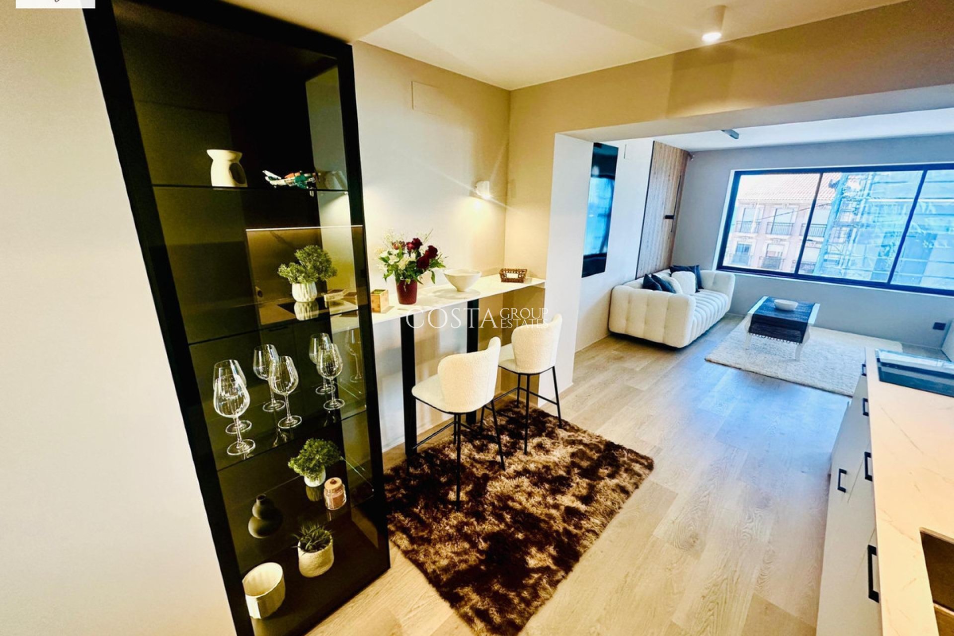Odsprzedaż - Apartments -
Alicante - Alicante Centro