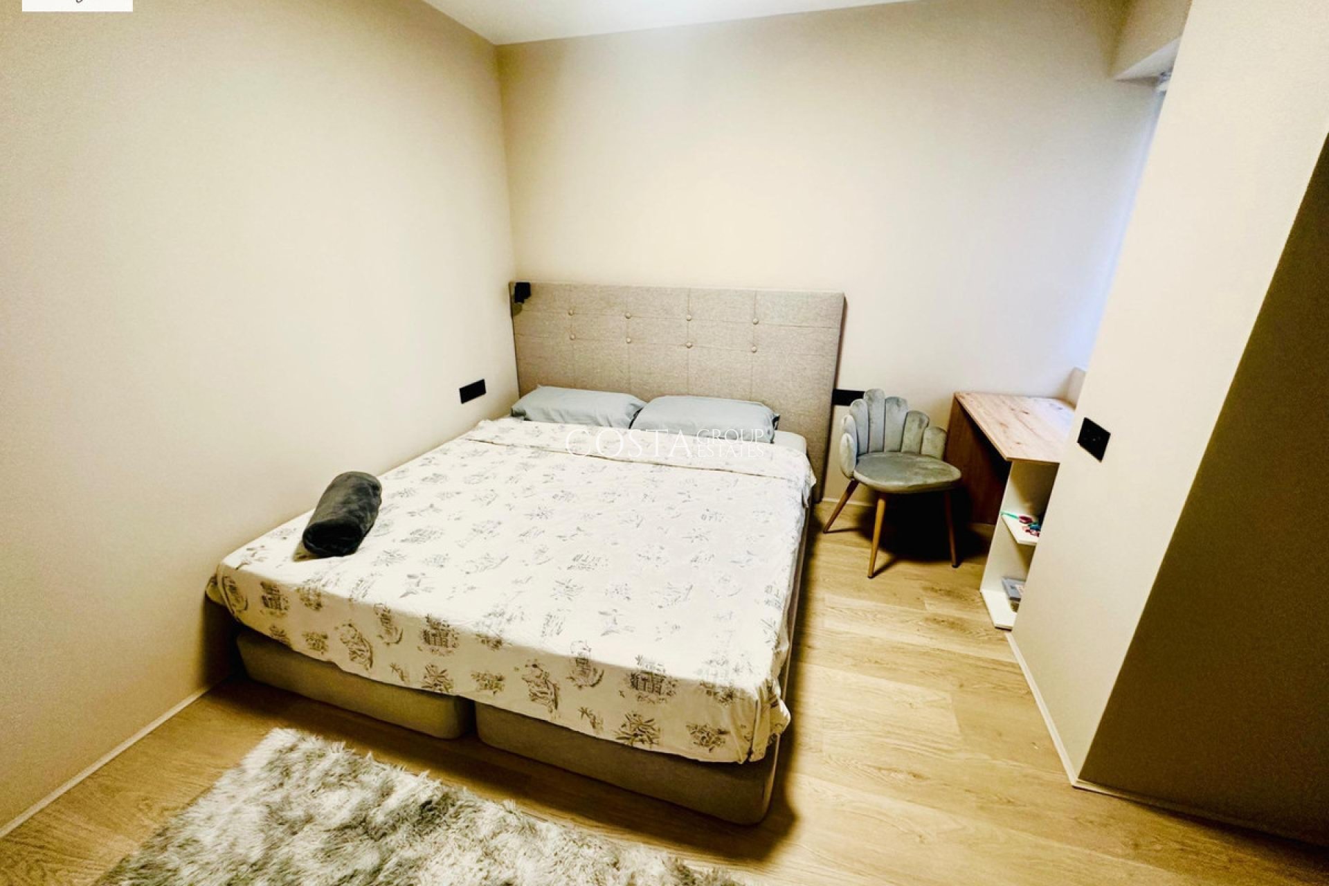 Odsprzedaż - Apartments -
Alicante - Alicante Centro