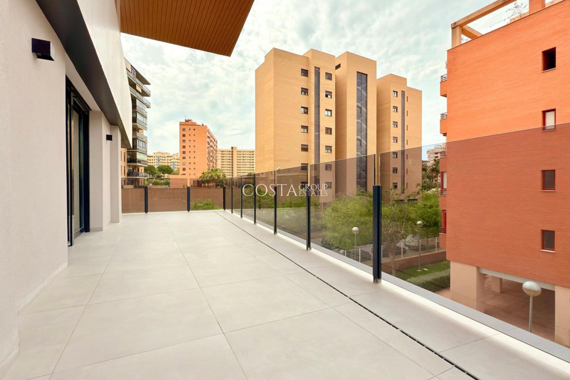 Odsprzedaż - Apartments -
Alicante - Alicante Centro