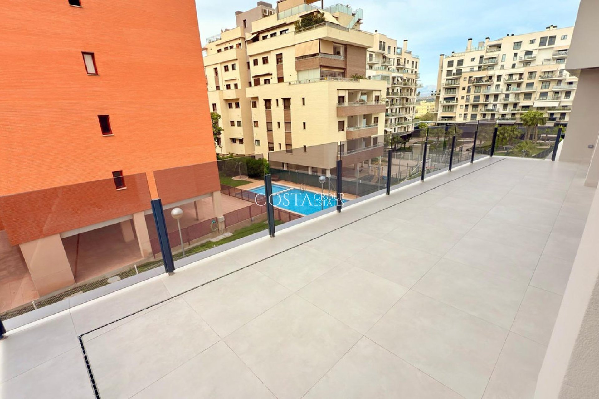 Odsprzedaż - Apartments -
Alicante - Alicante Centro