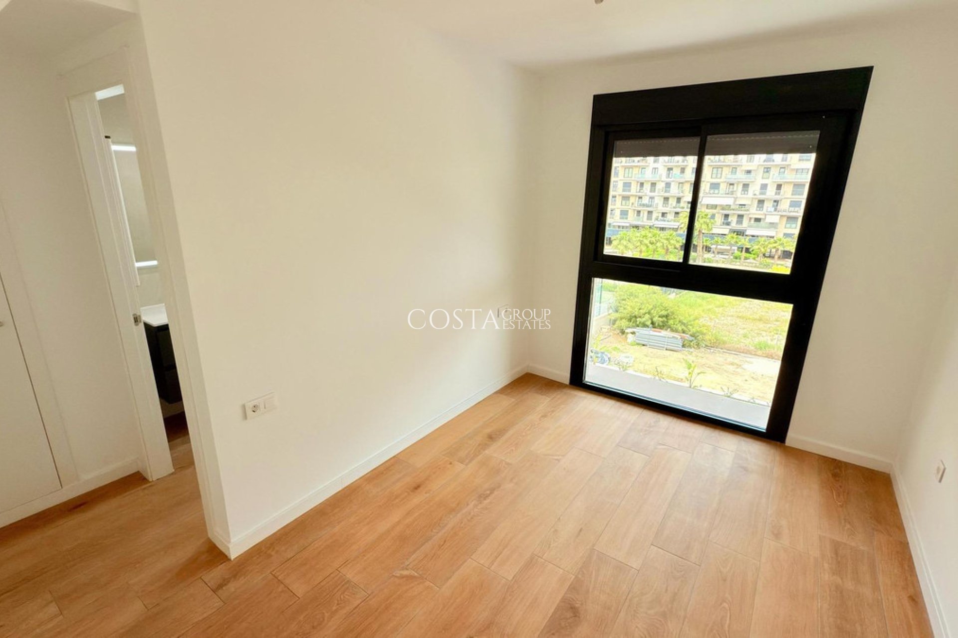 Odsprzedaż - Apartments -
Alicante - Alicante Centro