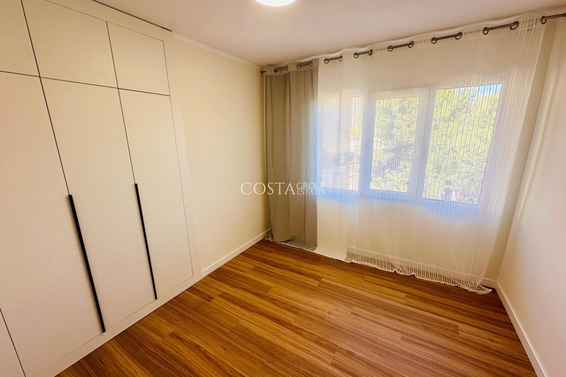 Odsprzedaż - Apartments -
Alicante - Alicante Centro