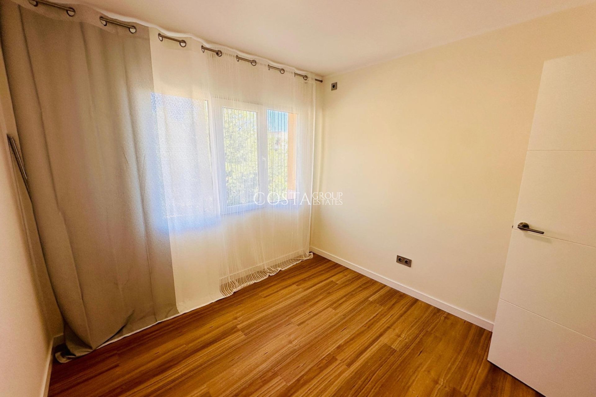 Odsprzedaż - Apartments -
Alicante - Alicante Centro