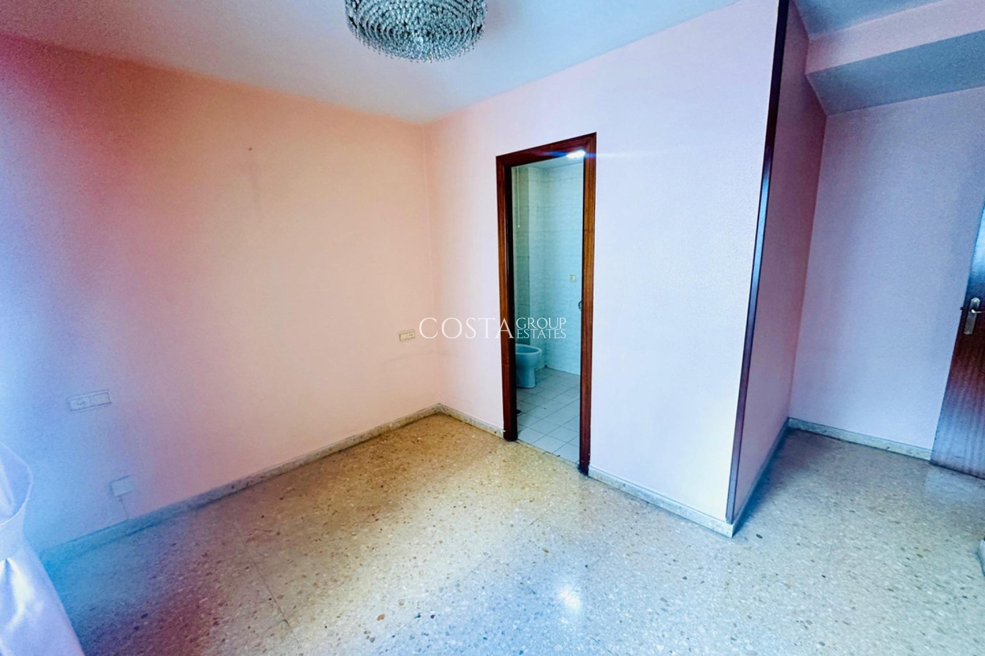 Odsprzedaż - Apartments -
Alicante - Alicante Centro