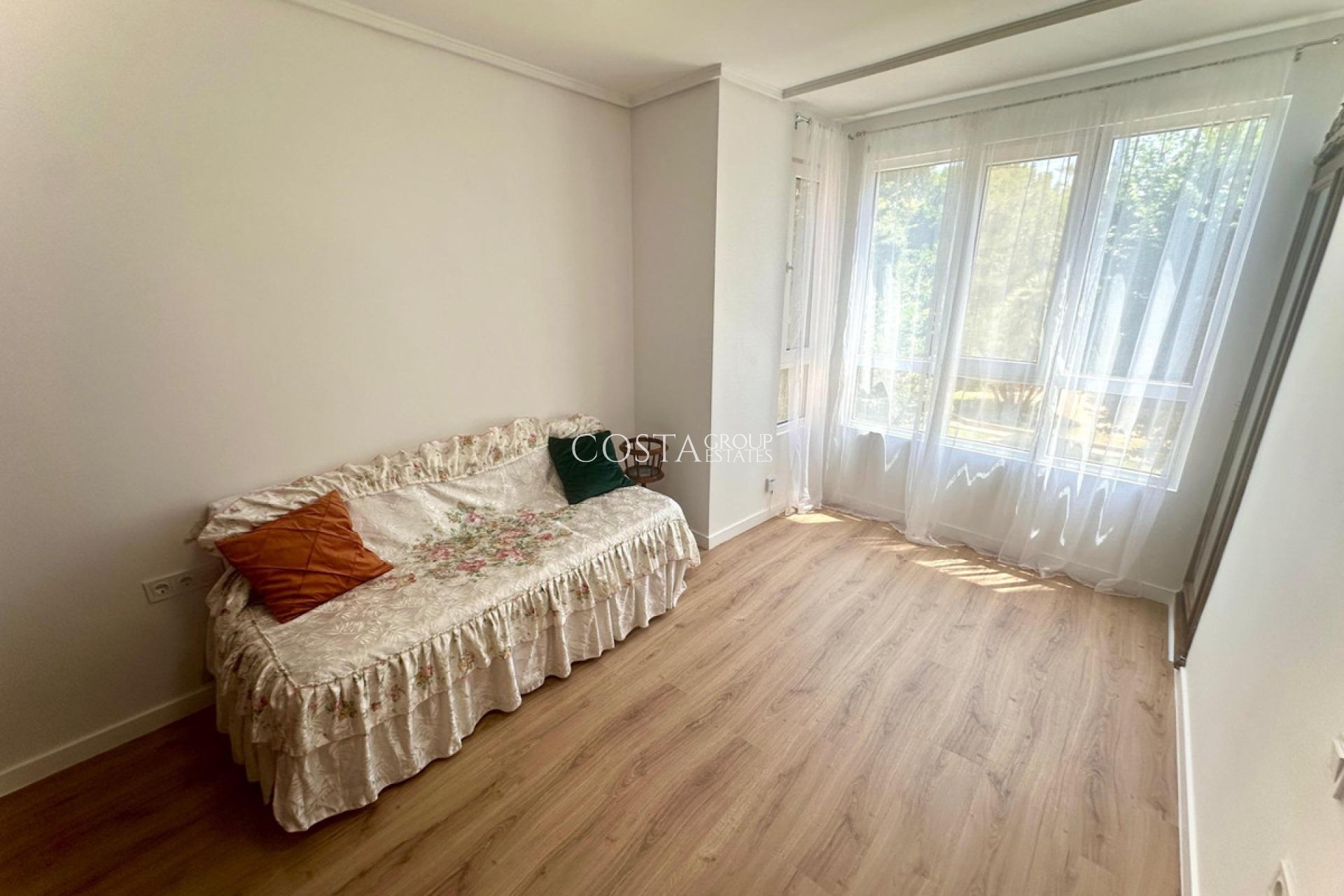 Odsprzedaż - Apartments -
Alicante - Alicante Centro