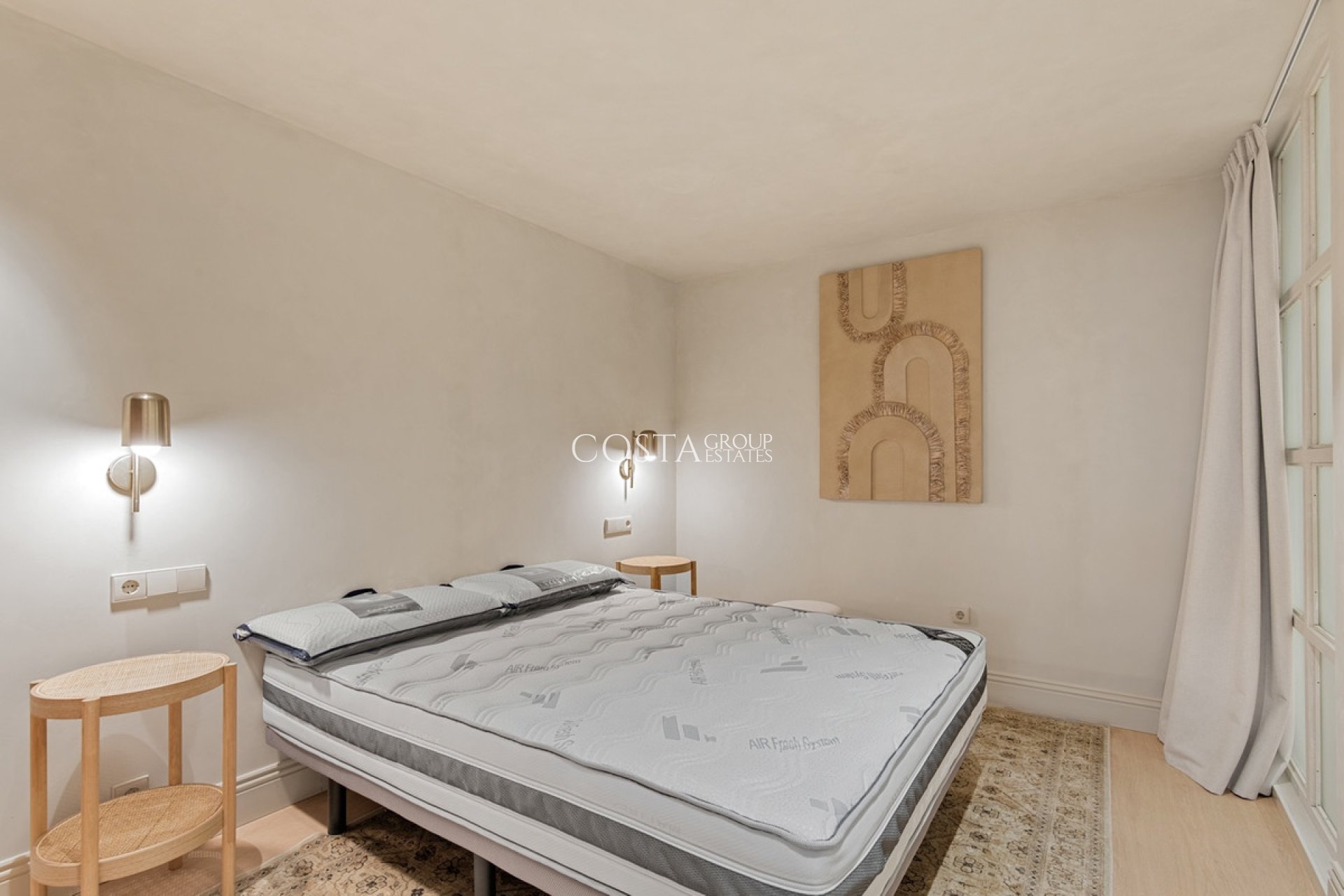 Odsprzedaż - Apartments -
Alicante - Alicante Centro
