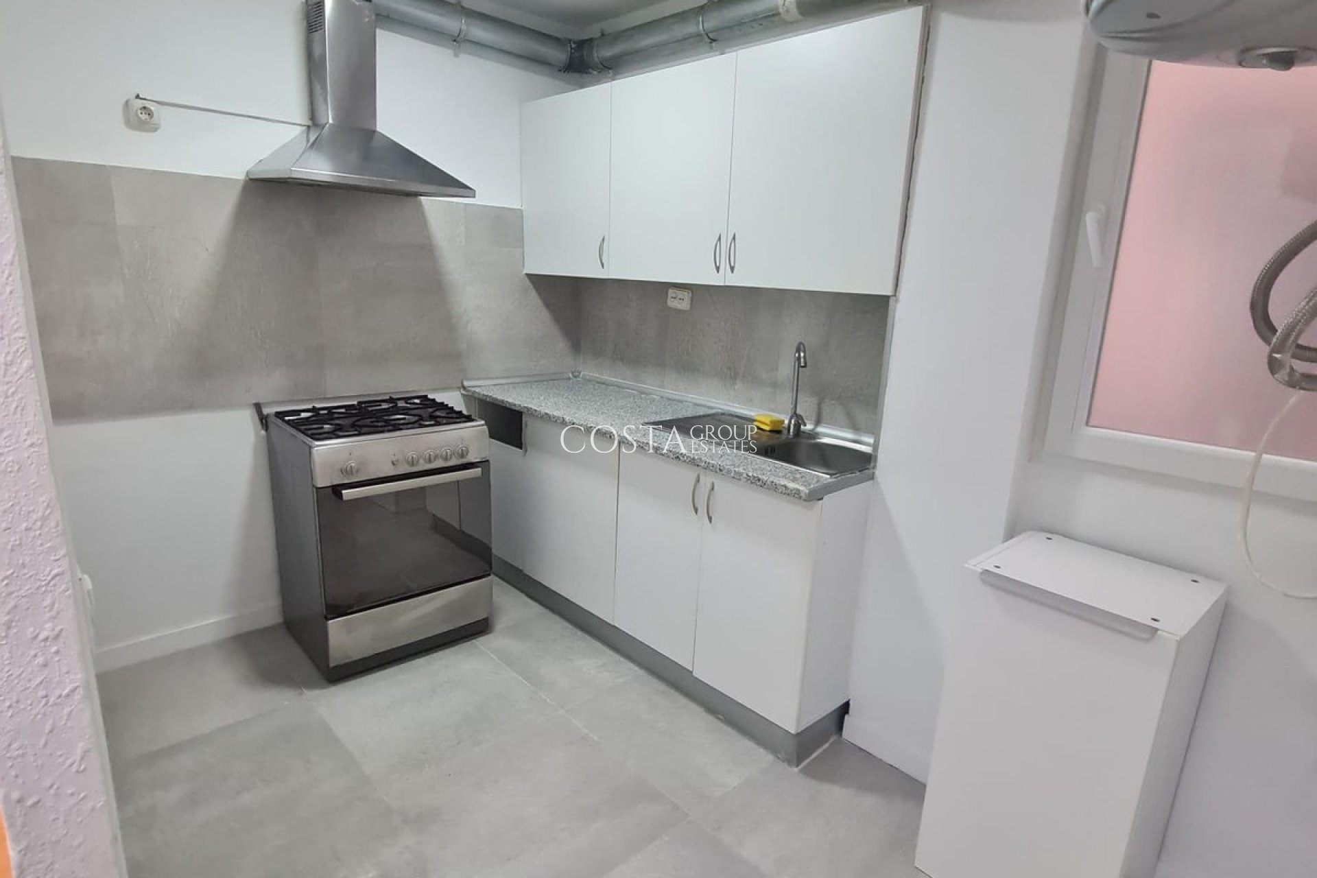 Odsprzedaż - Apartments -
Alicante - Alicante Centro