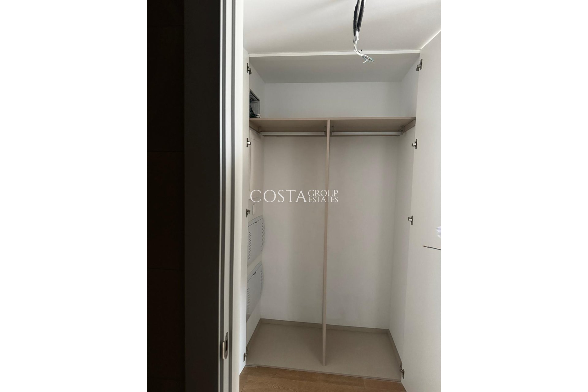 Odsprzedaż - Apartments -
Alicante - Alicante Centro