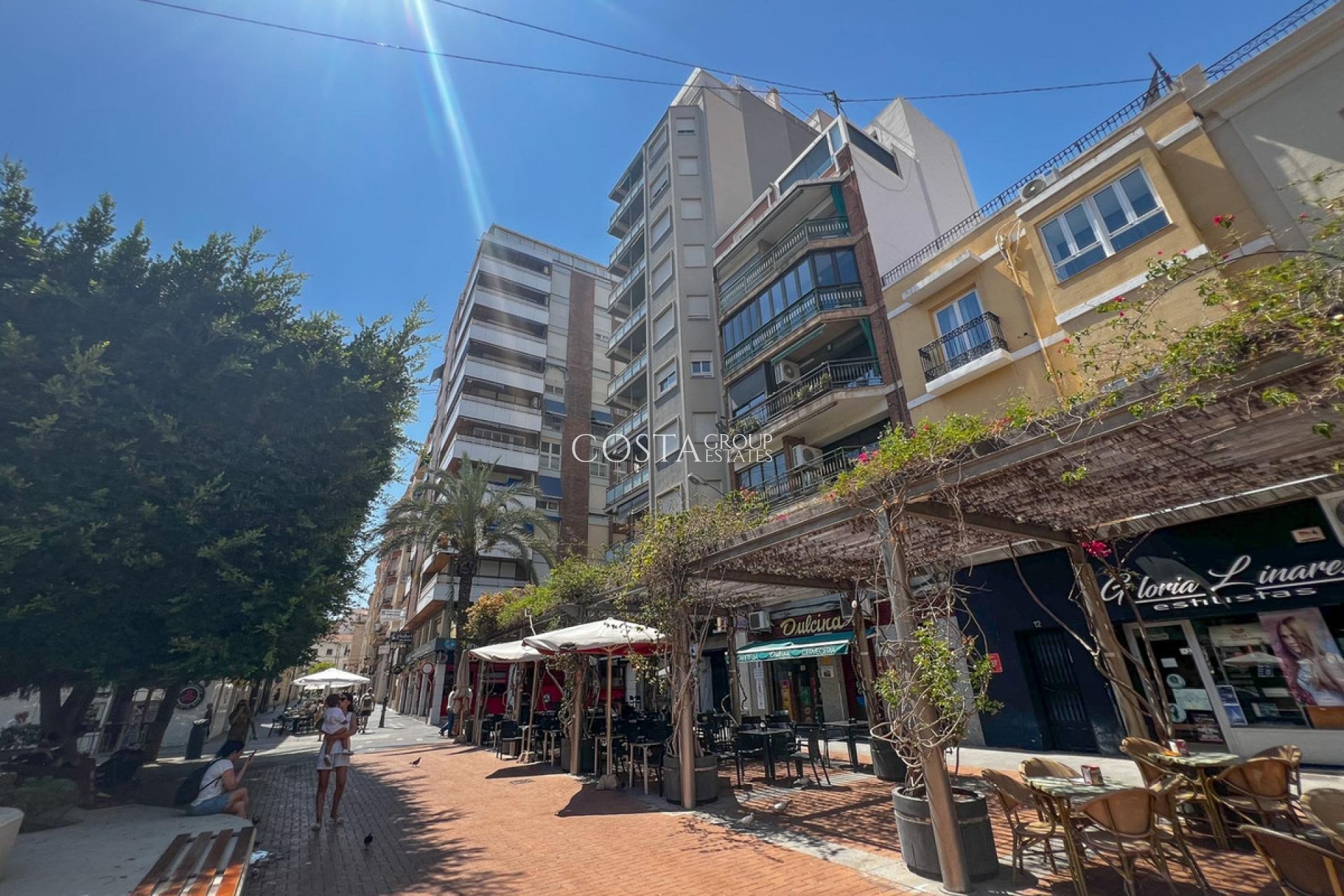 Odsprzedaż - Apartments -
Alicante - Alicante Centro