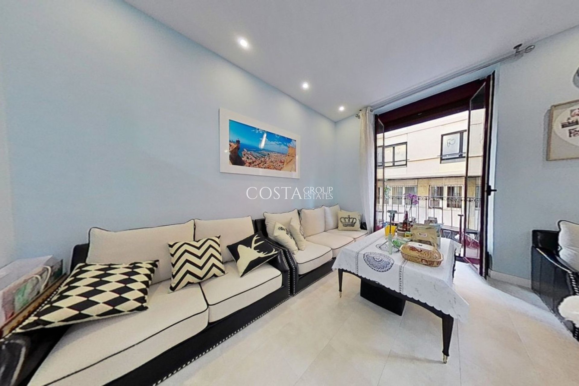 Odsprzedaż - Apartments -
Alicante - Alicante Centro