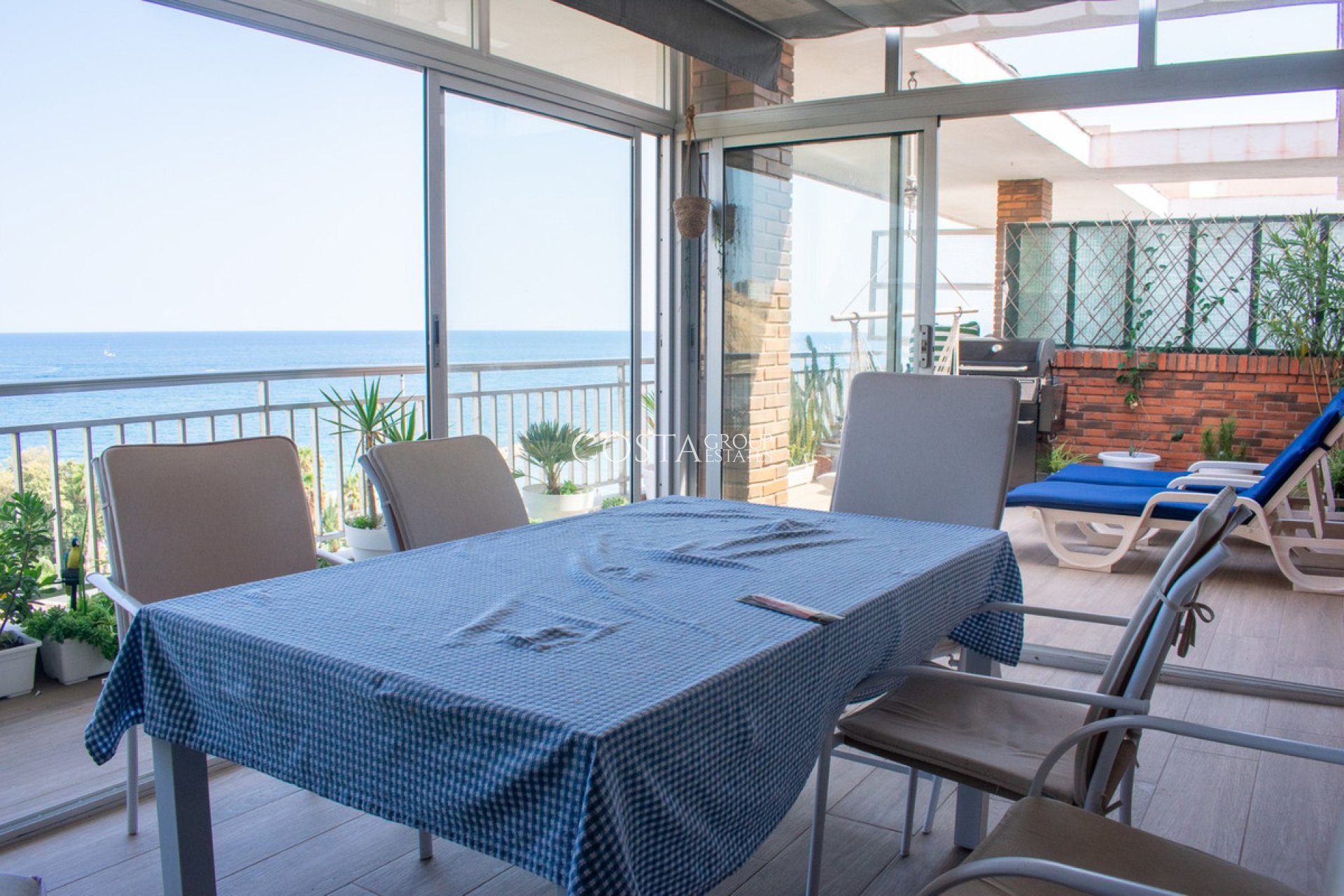 Odsprzedaż - Apartments -
Alicante - Alicante Centro