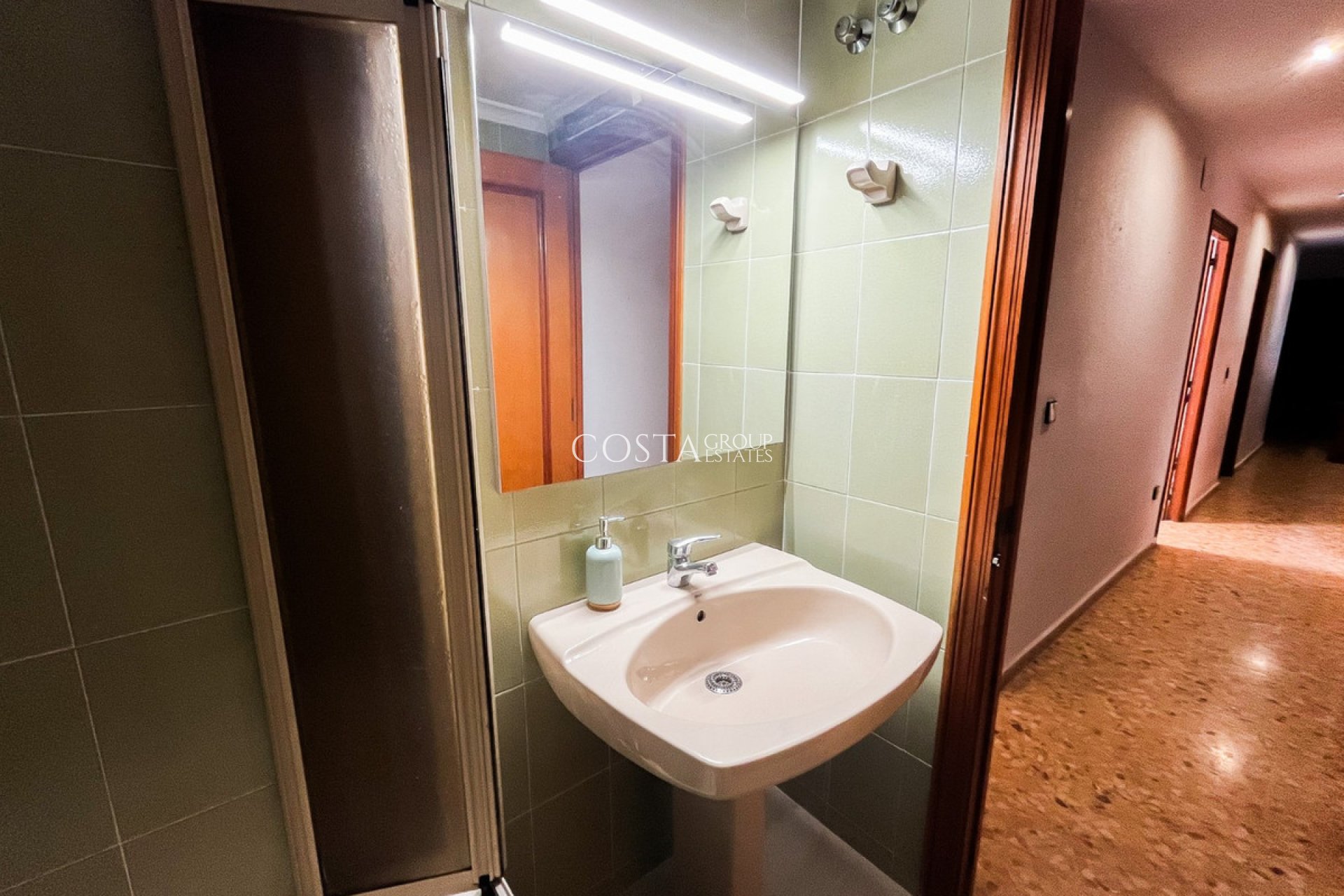 Odsprzedaż - Apartments -
Alicante - Alicante Centro