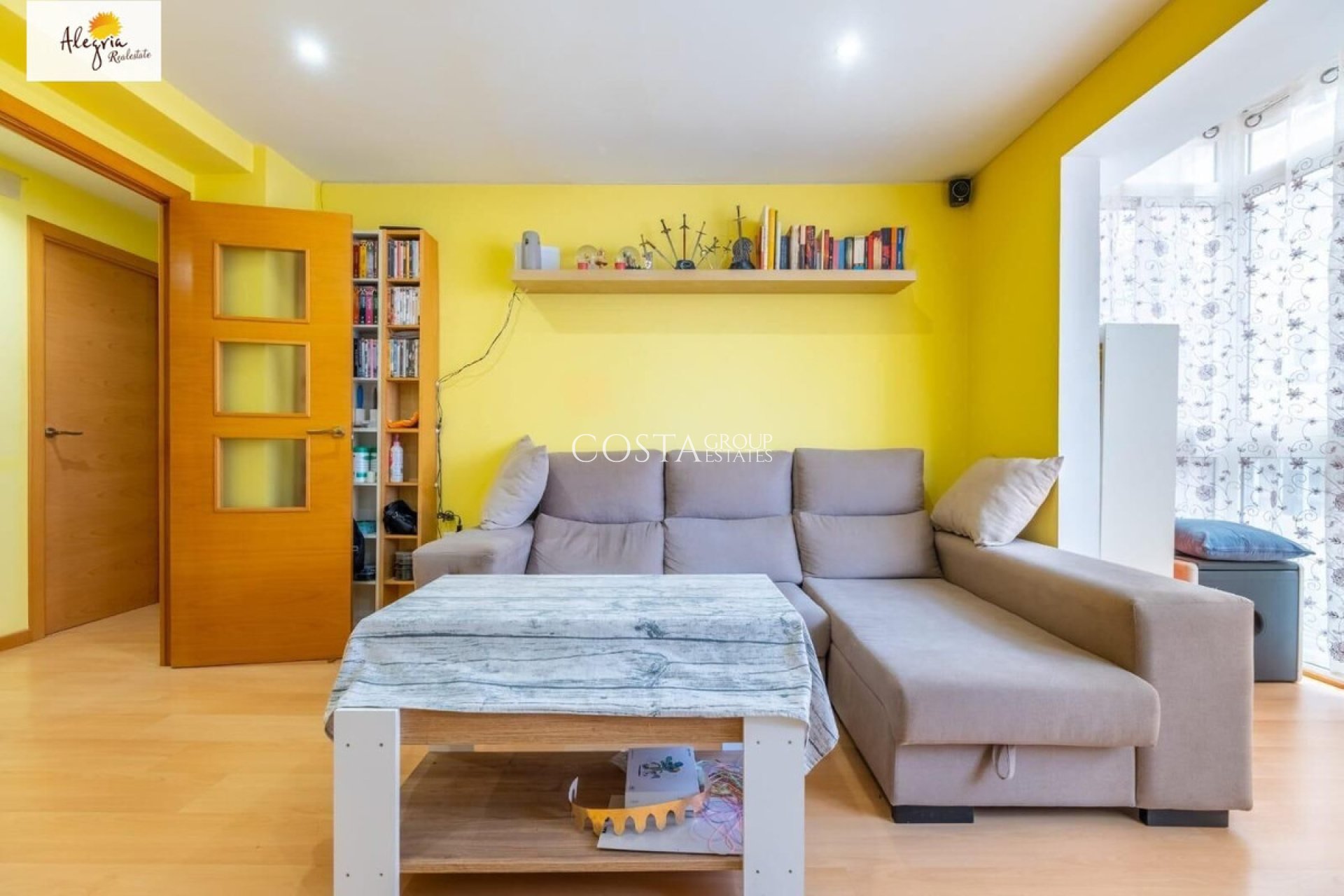 Odsprzedaż - Apartments -
Alicante - Alicante Centro