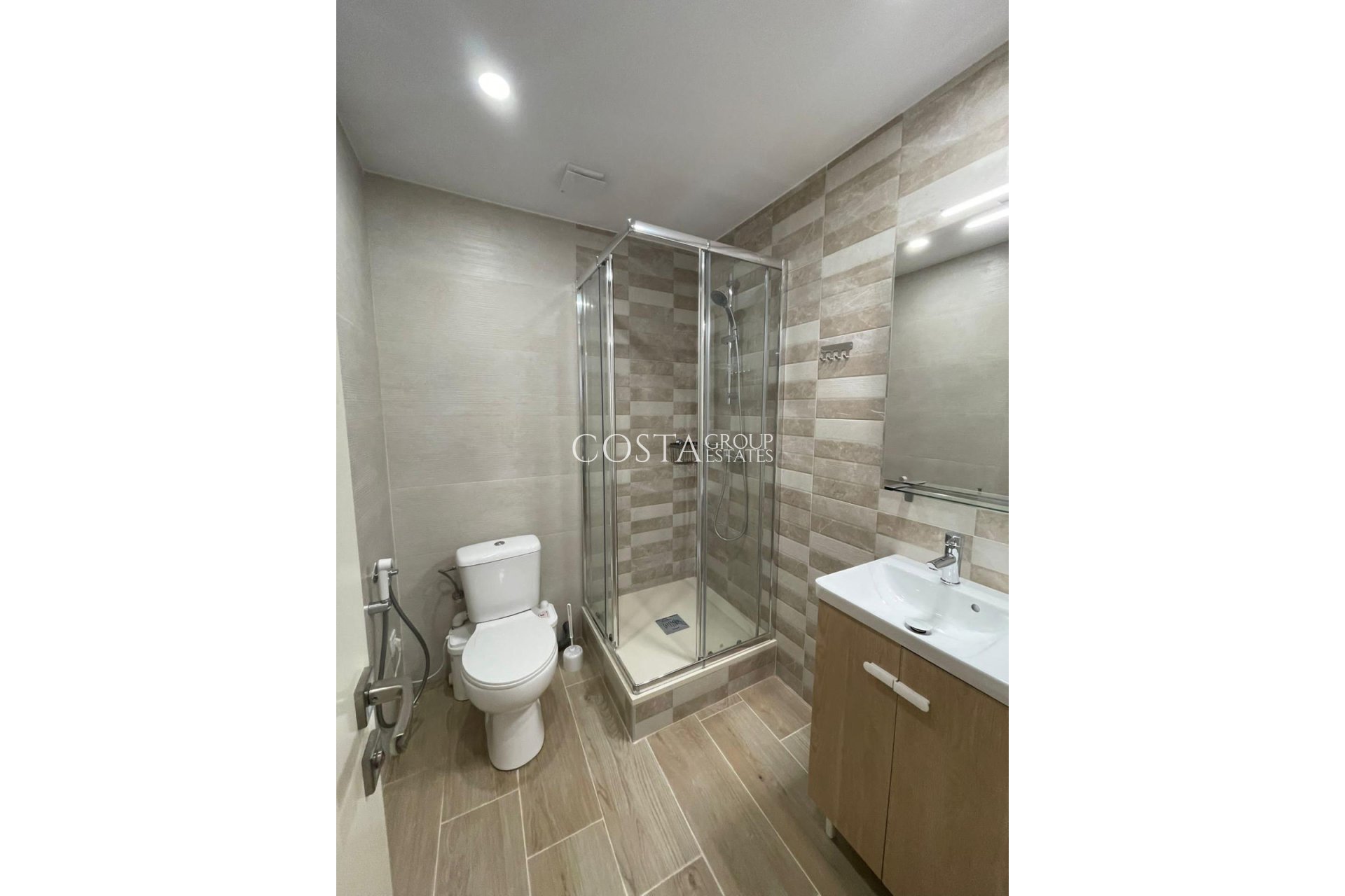 Odsprzedaż - Apartments -
Alicante - Alicante Centro