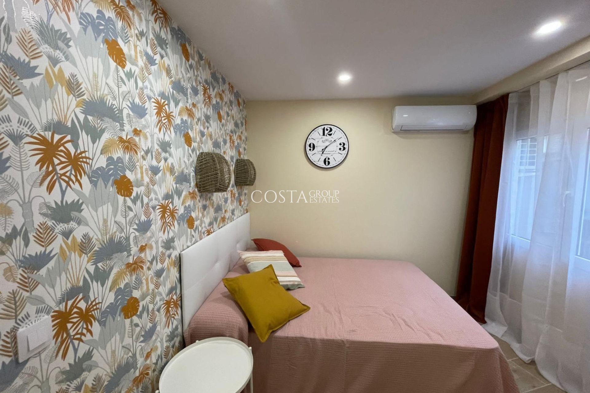 Odsprzedaż - Apartments -
Alicante - Alicante Centro