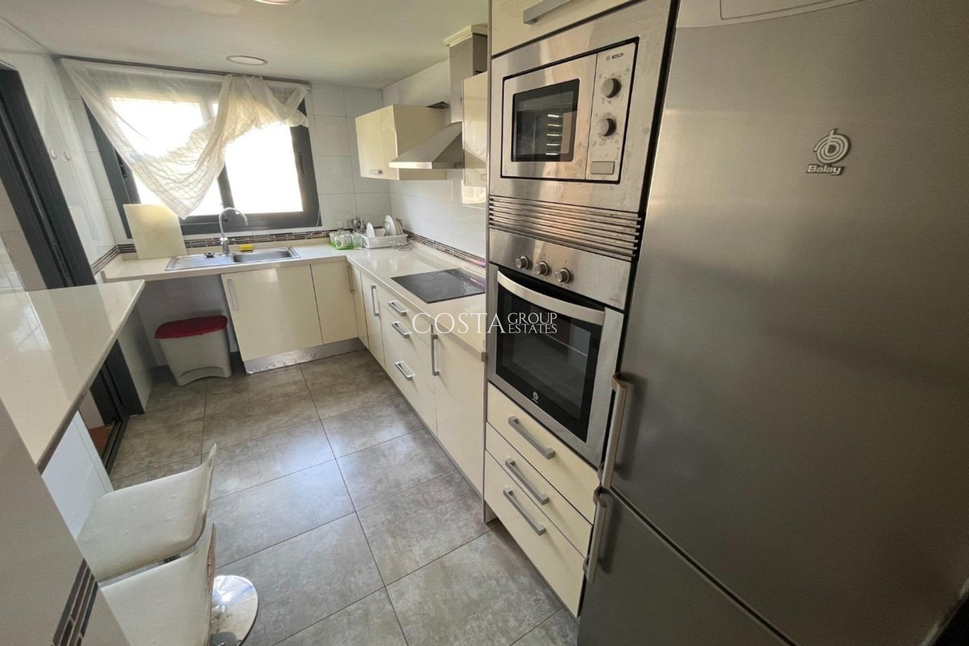 Odsprzedaż - Apartments -
Alicante - Alicante Centro