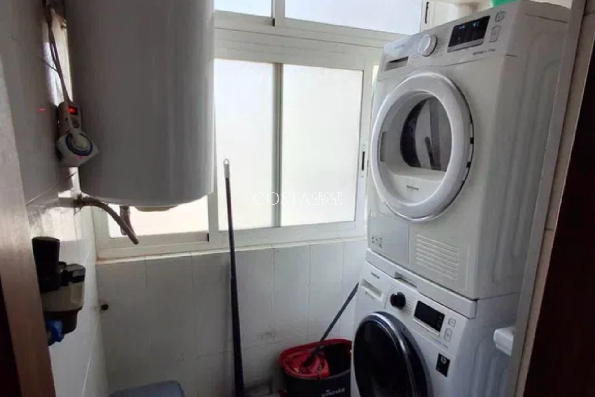 Odsprzedaż - Apartments -
Alicante - Alicante Centro