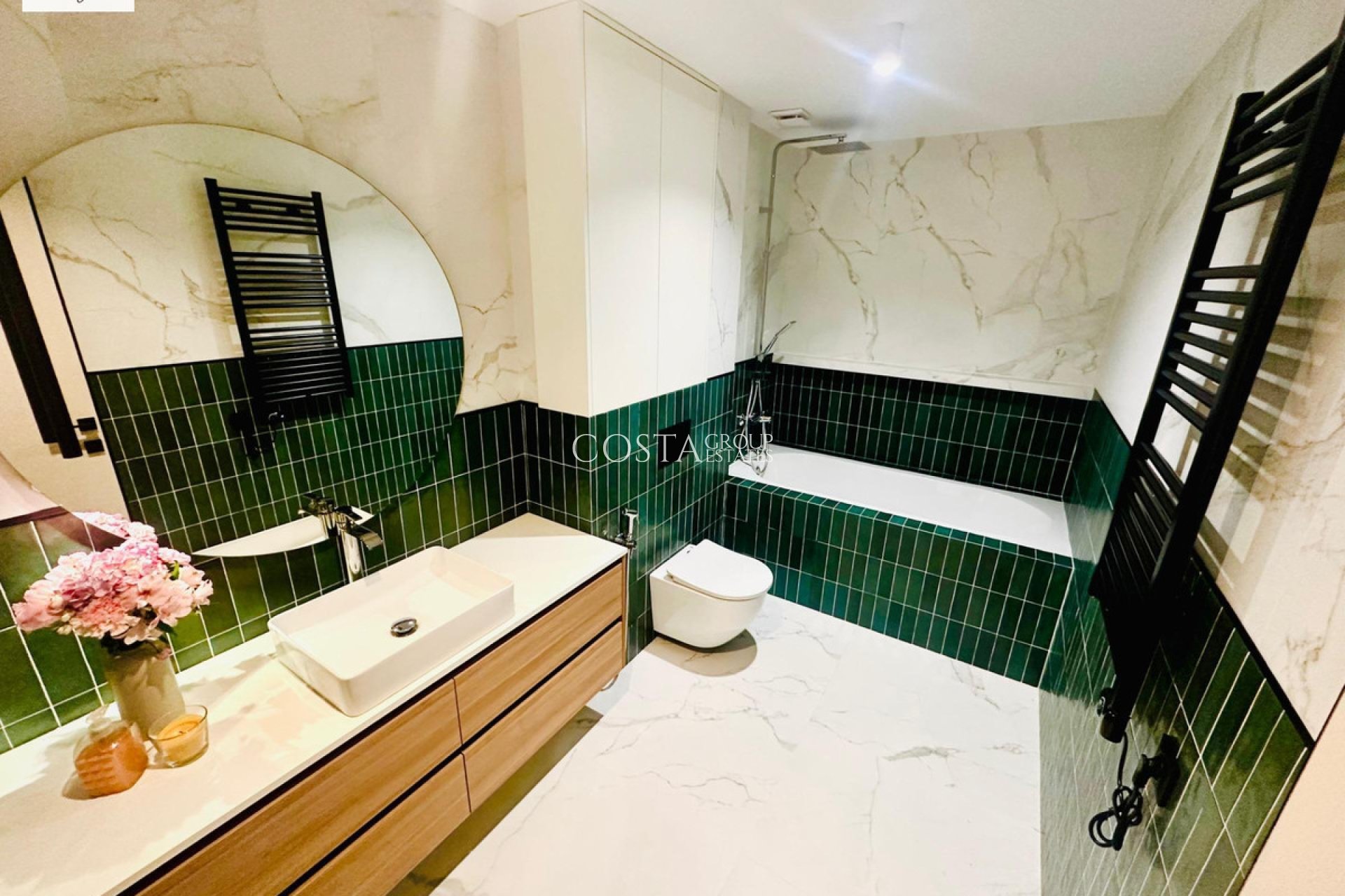 Odsprzedaż - Apartments -
Alicante - Alicante Centro