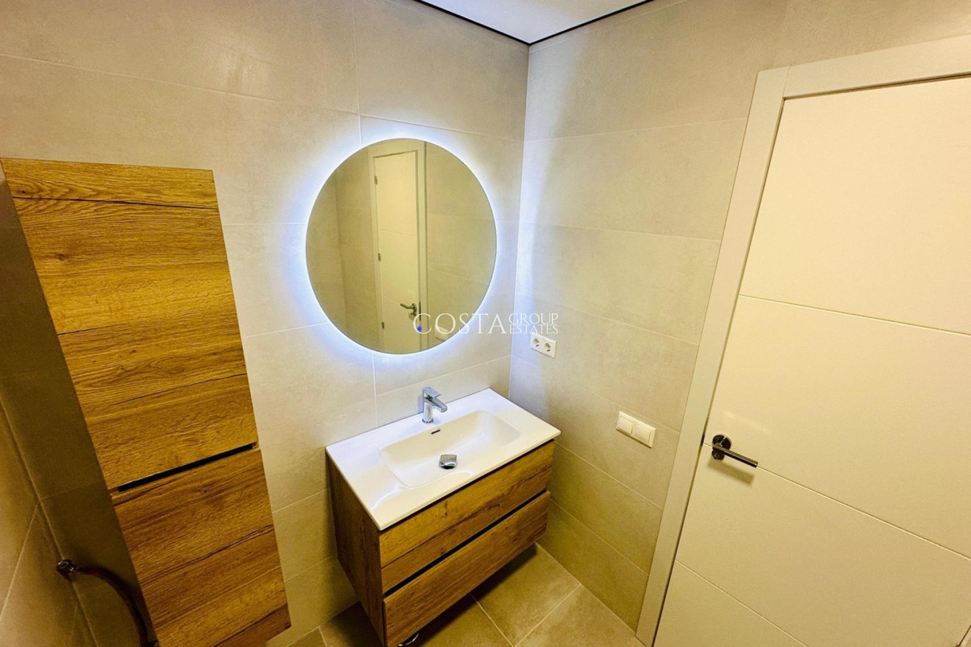 Odsprzedaż - Apartments -
Alicante - Alicante Centro