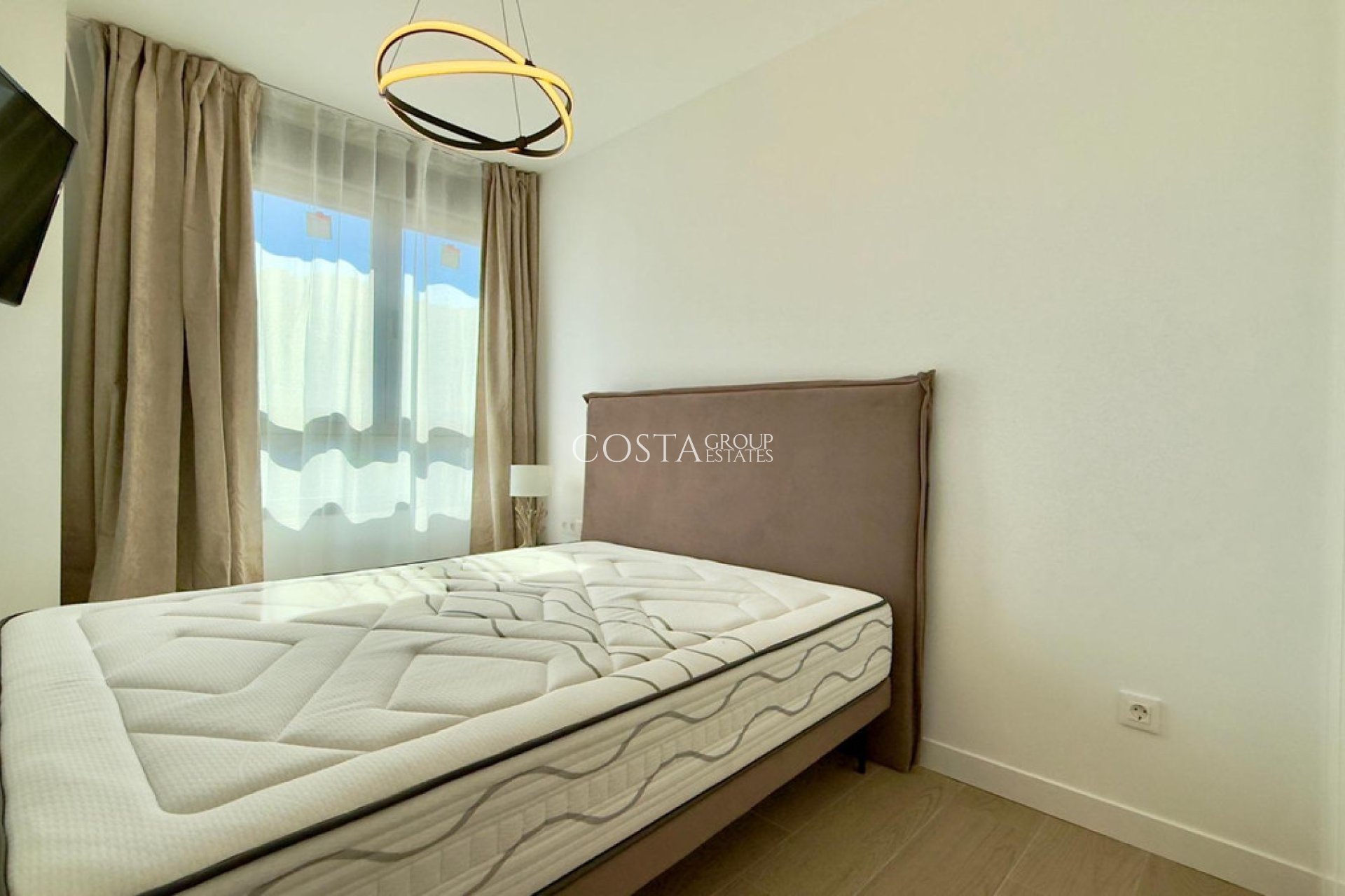 Odsprzedaż - Apartments -
Alicante - Alicante Centro