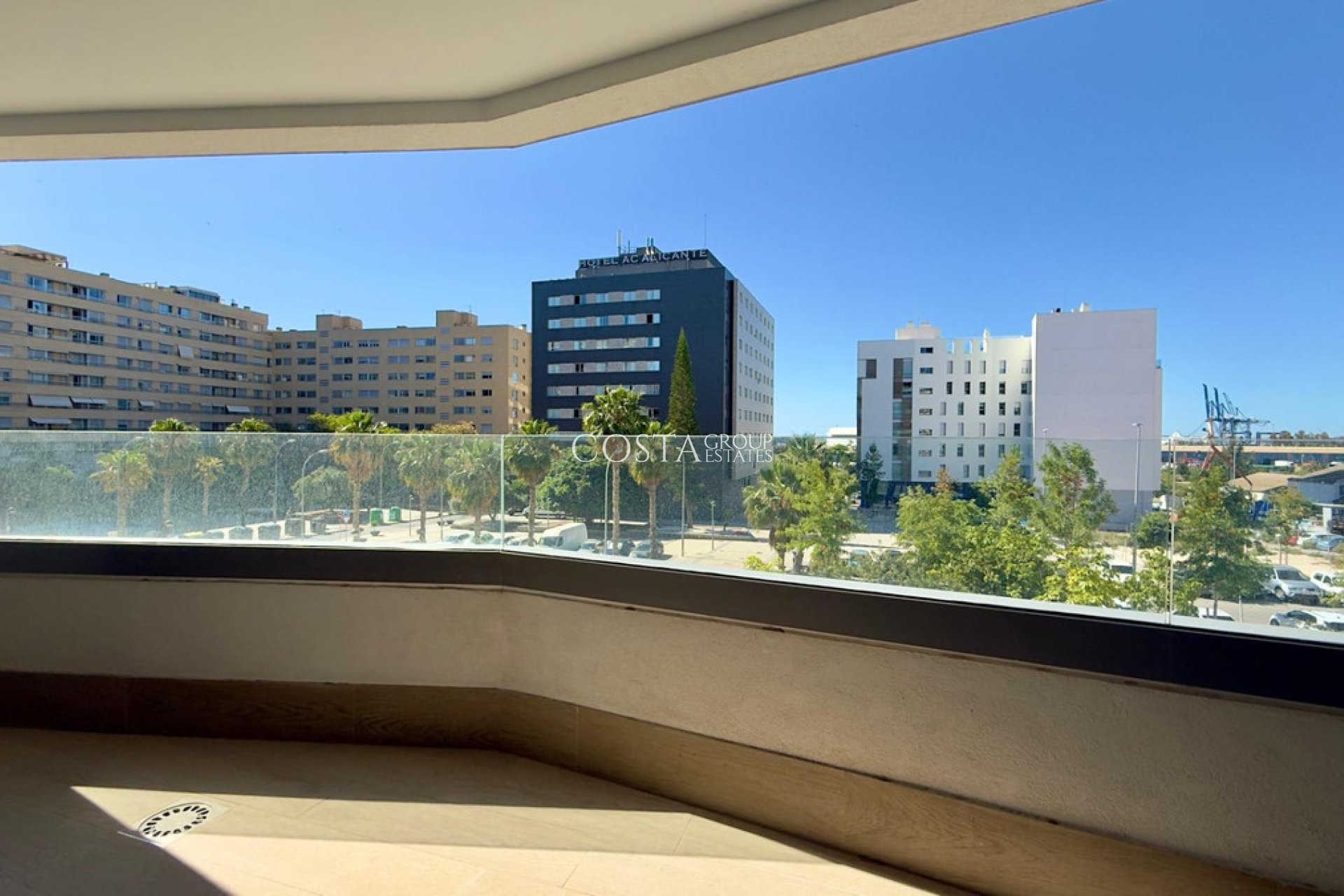 Odsprzedaż - Apartments -
Alicante - Alicante Centro