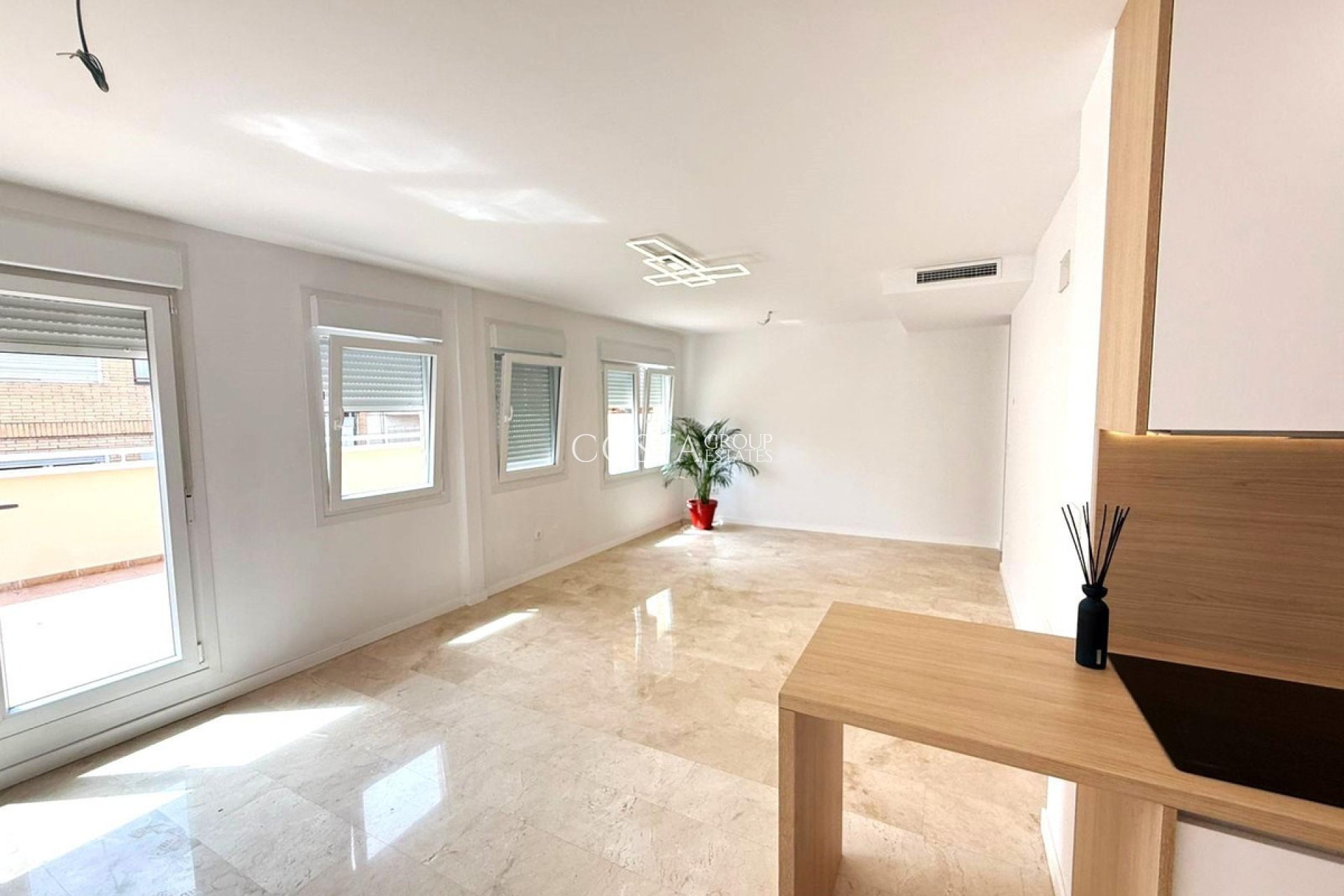 Odsprzedaż - Apartments -
Alicante - Alicante Centro