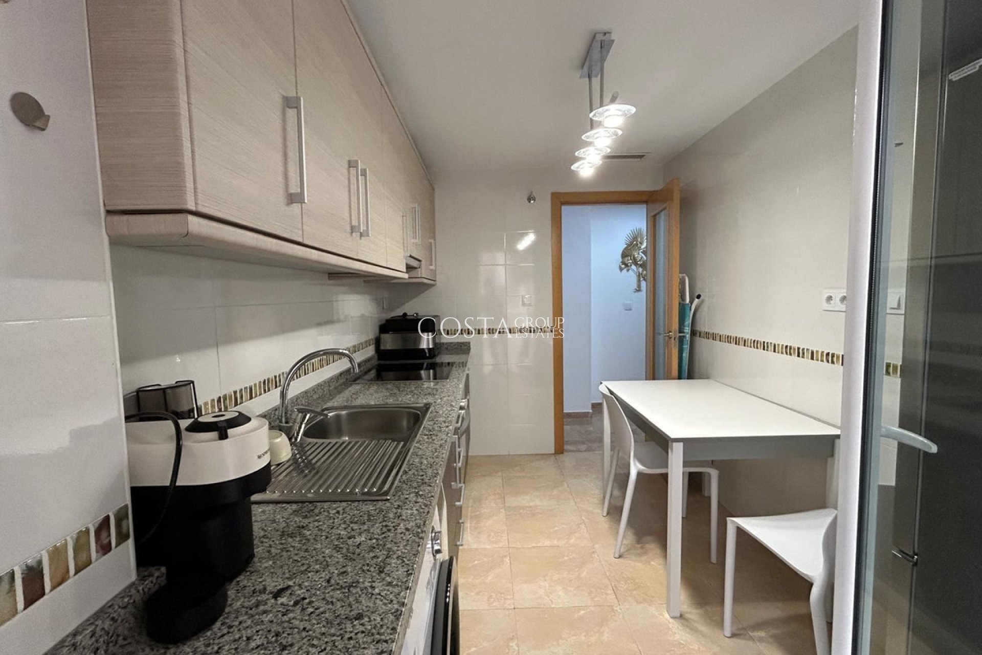 Odsprzedaż - Apartments -
Alicante City - Alicante City Centro